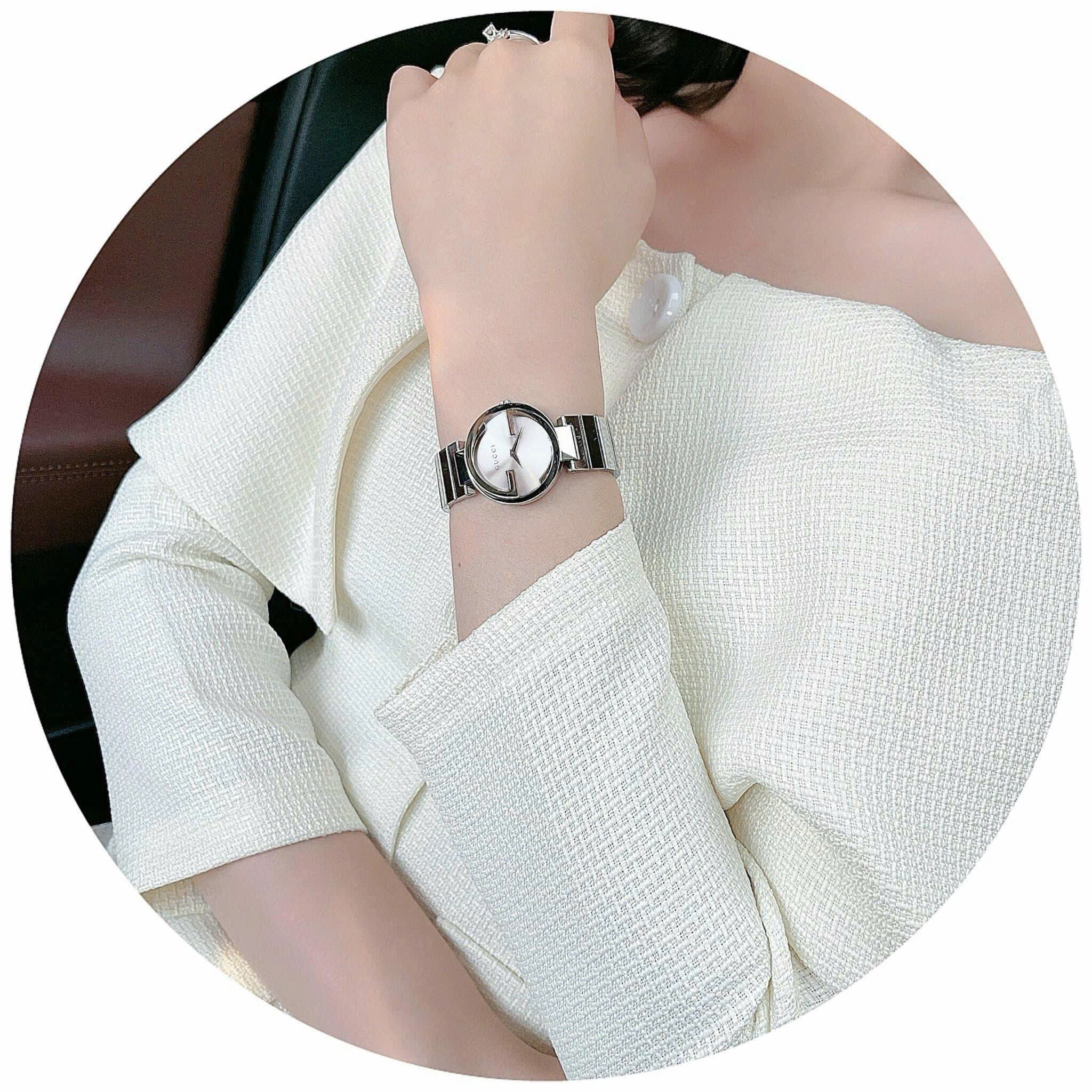 Đồng Hồ Gucci Interlocking |Nữ Giới |Mặt Trắng |Dây Kim Loại Silver |Máy Pin (Quartz) |Size 29mm |donghogiatot.vn