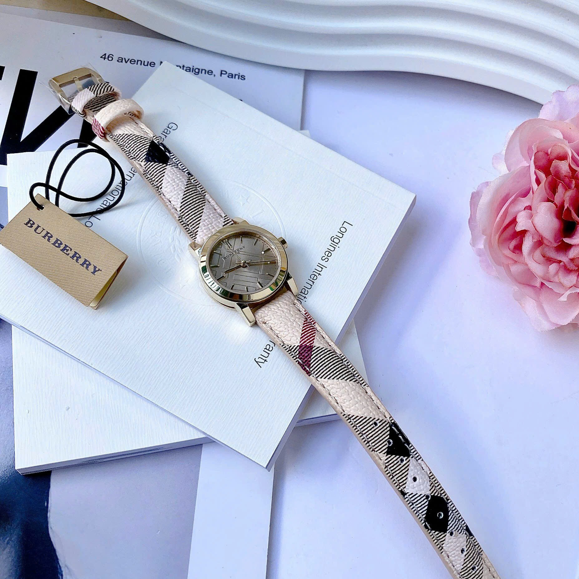 Đồng Hồ Burberry The City |Nữ Giới |Vàng Gold |Dây Da Sọc |Máy Pin (Quartz) |Size 26mm |donghogiatot.vn