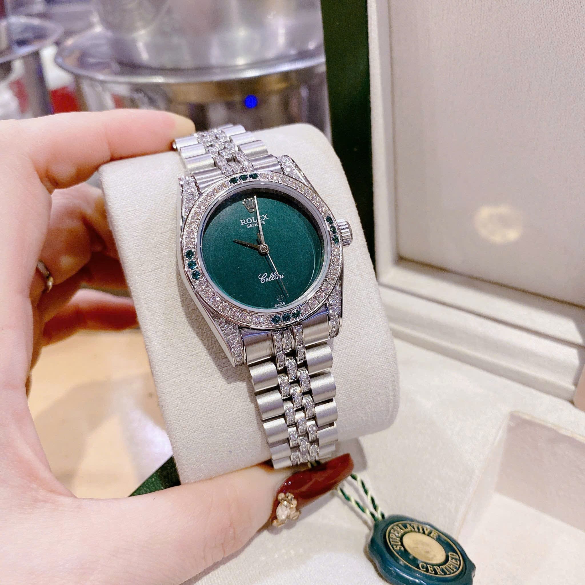 Đồng Hồ Rolex Cellini |Nữ Giới |Mặt Tròn Xanh Lá |Đính Đá |Dây Kim Loại |Máy Pin (Máy Quartz) |Size 34mm |donghogiatot.vn