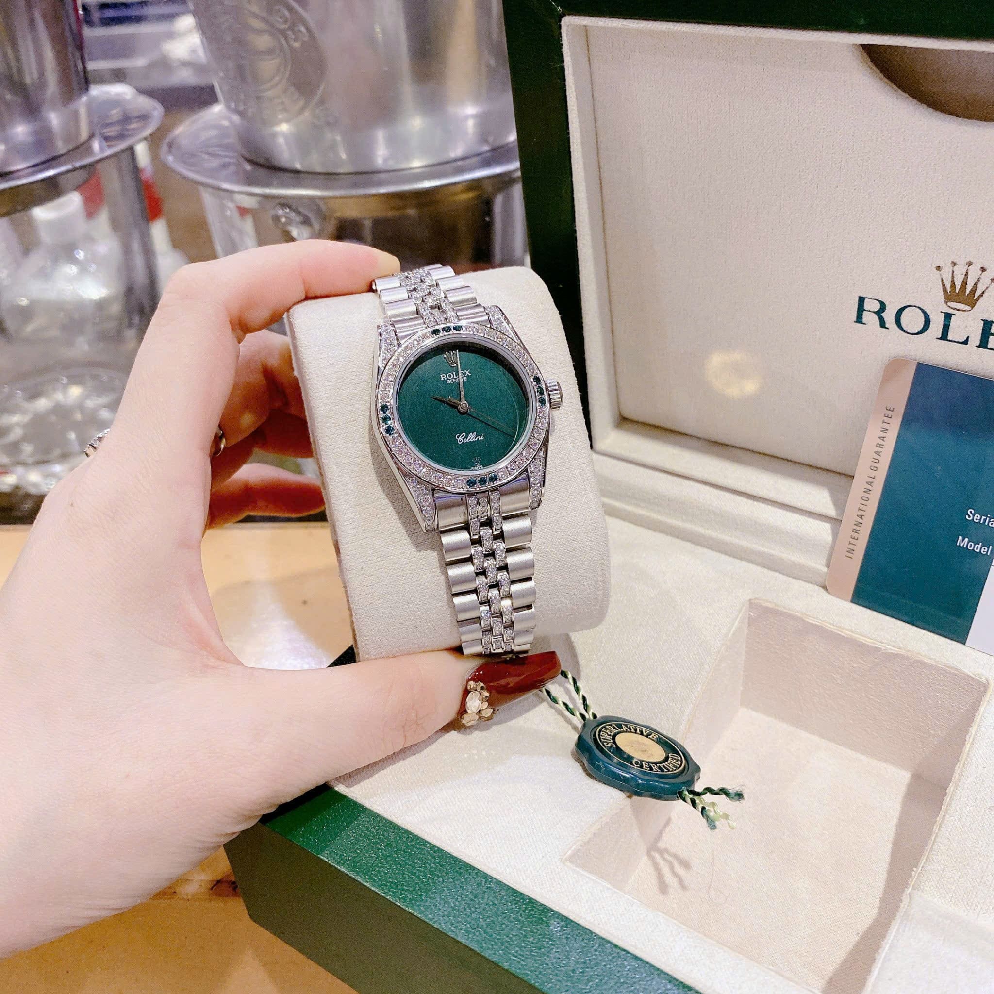 Đồng Hồ Rolex Cellini |Nữ Giới |Mặt Tròn Xanh Lá |Đính Đá |Dây Kim Loại |Máy Pin (Máy Quartz) |Size 34mm |donghogiatot.vn