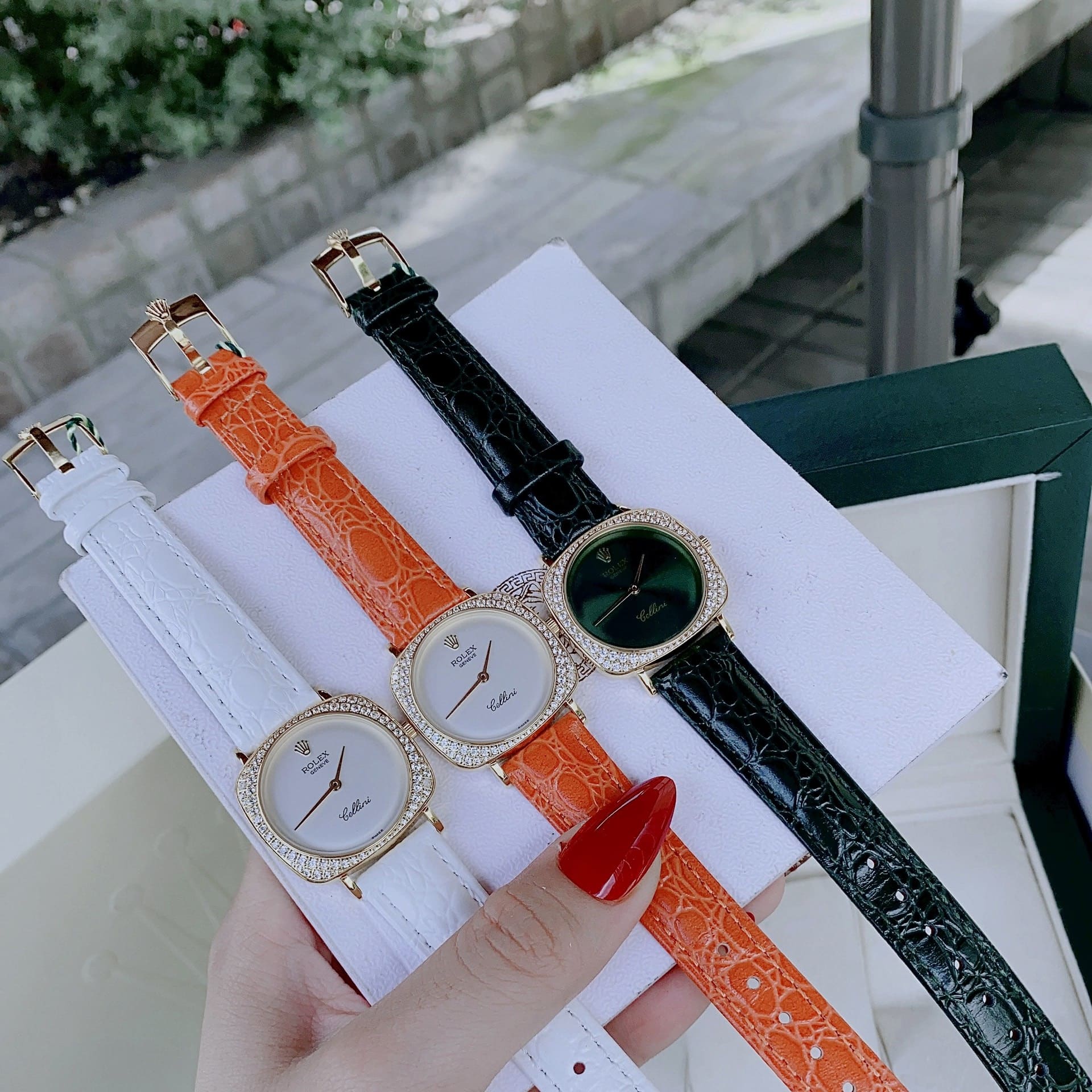 Đồng Hồ Rolex Cellini |Nữ Giới |Mặt Vuông |Đính Đá |Dây Da Trắng |Máy Pin (Máy Quartz) |Size 33mm |donghogiatot.vn