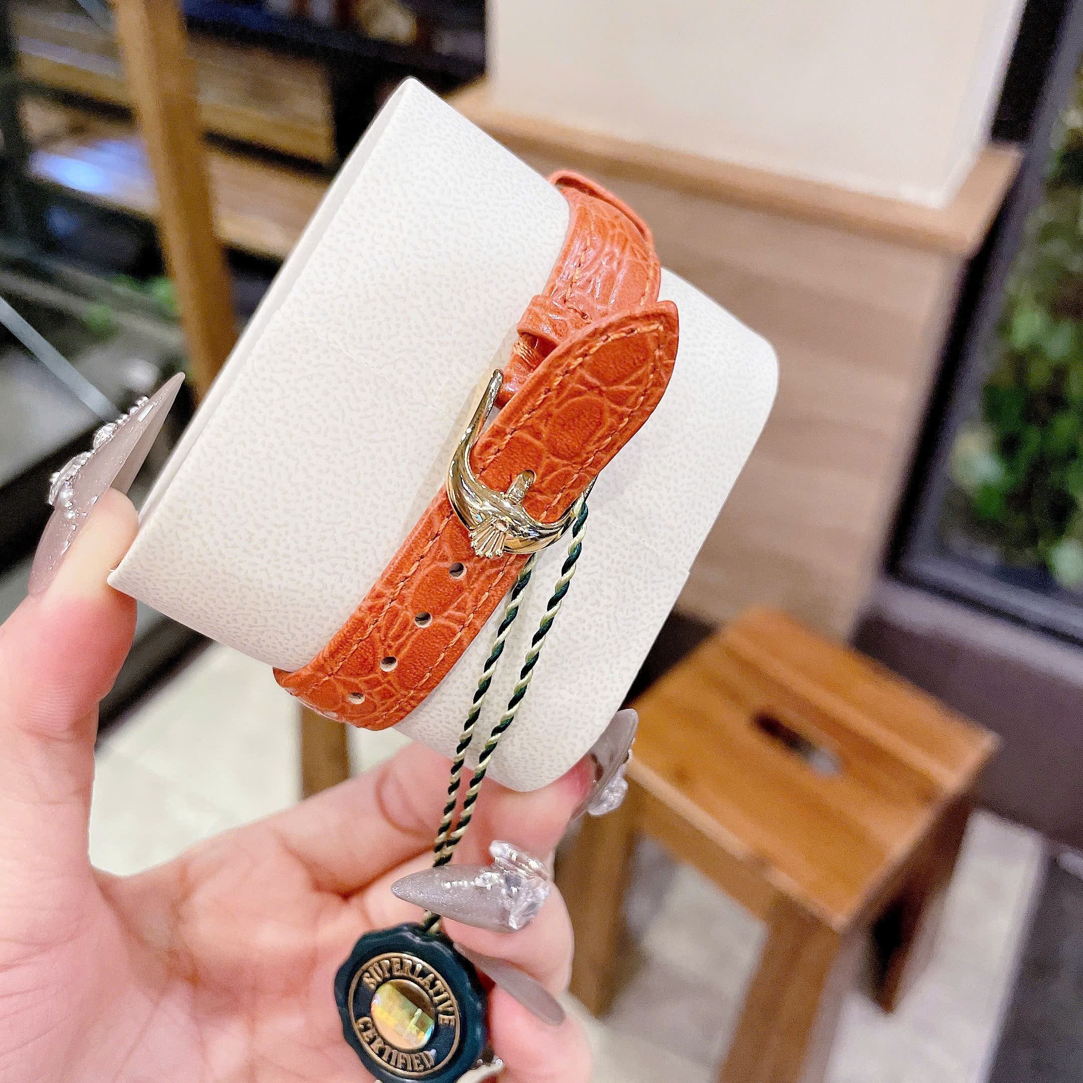 Đồng Hồ Rolex Cellini |Nữ Giới |Mặt Vuông |Vàng Gold |Dây Da Cam |Máy Pin (Máy Quartz) |Size 33mm |donghogiatot.vn