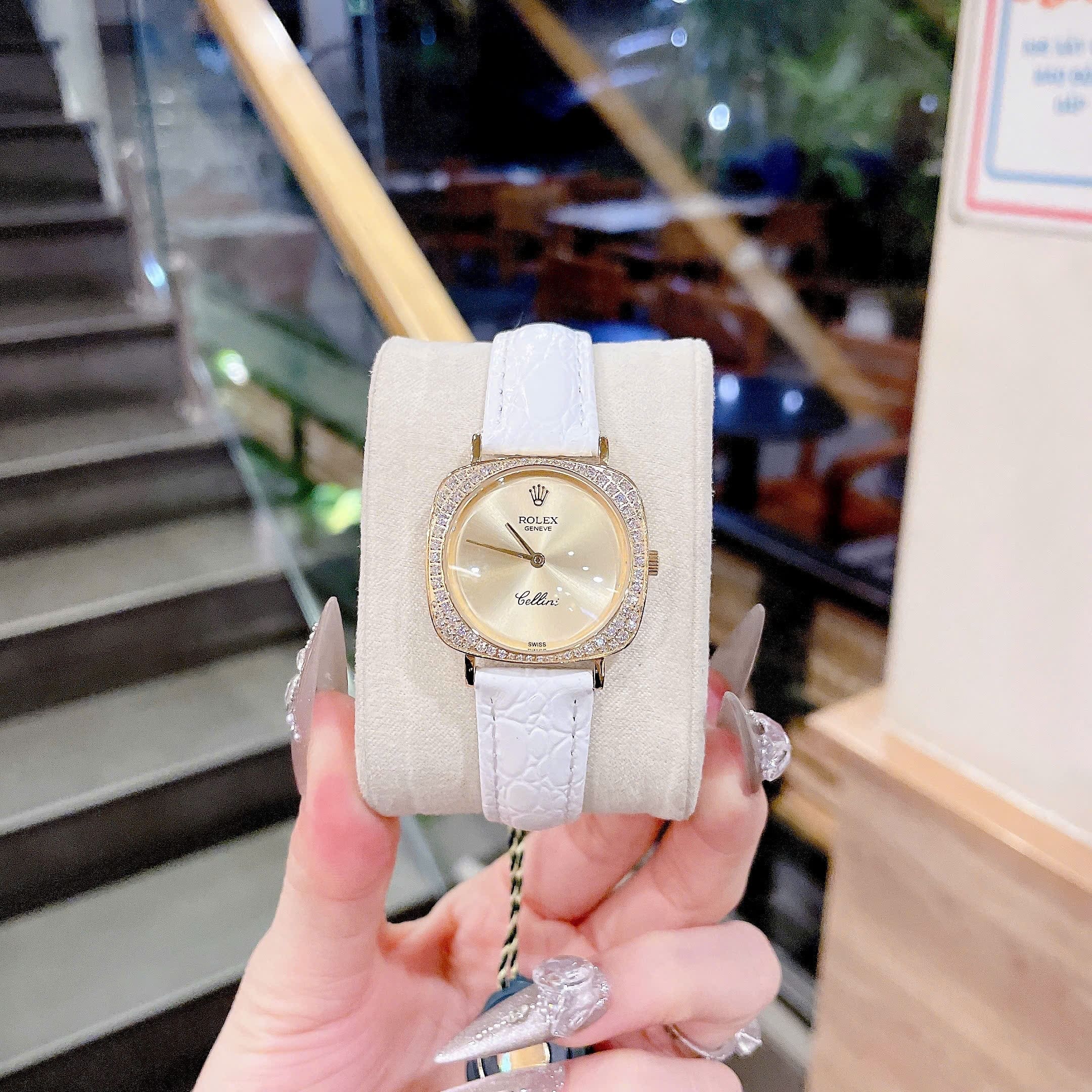 Đồng Hồ Rolex Cellini |Nữ Giới |Mặt Vuông |Vàng Gold |Dây Da Trắng |Máy Pin (Máy Quartz) |Size 33mm |donghogiatot.vn