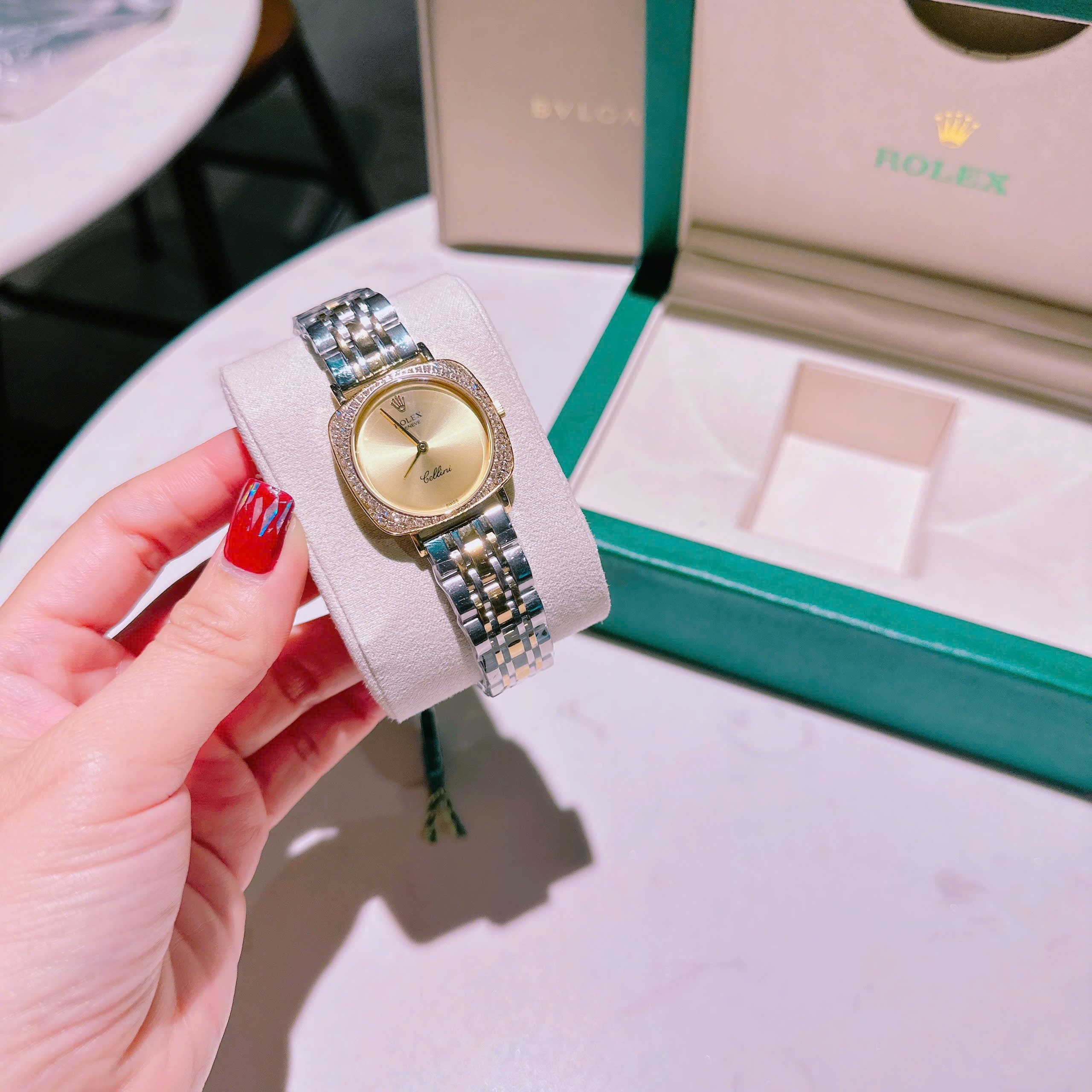 Đồng Hồ Rolex Cellini |Nữ Giới |Mặt Vuông |Vàng Gold |Dây Kim Loại Demi Vàng |Máy Pin (Máy Quartz) |Size 33mm |donghogiatot.vn