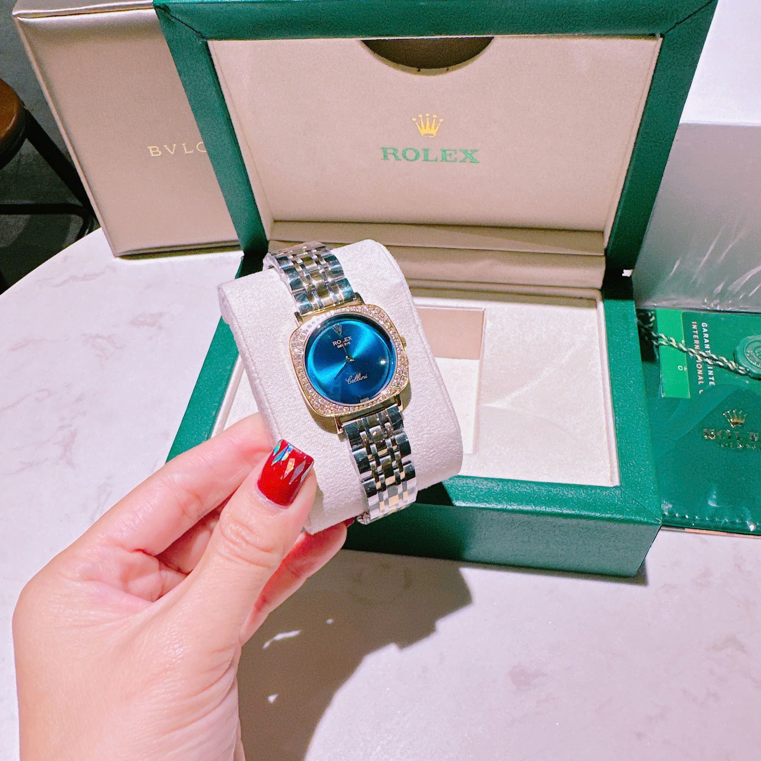 Đồng Hồ Rolex Cellini |Nữ Giới |Mặt Vuông |Xanh Dương |Dây Kim Loại Demi Vàng |Máy Pin (Máy Quartz) |Size 33mm |donghogiatot.vn