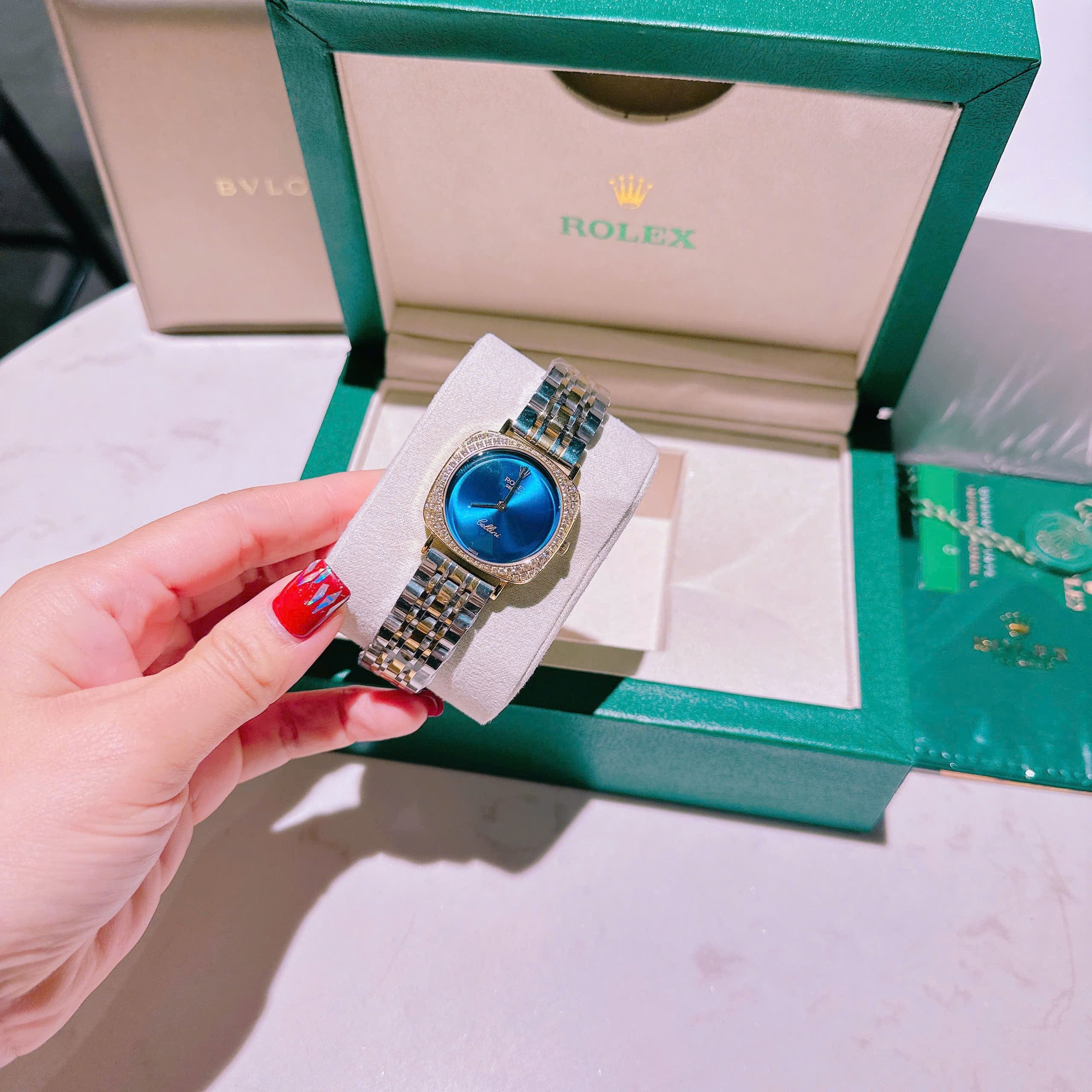 Đồng Hồ Rolex Cellini |Nữ Giới |Mặt Vuông |Xanh Dương |Dây Kim Loại Demi Vàng |Máy Pin (Máy Quartz) |Size 33mm |donghogiatot.vn