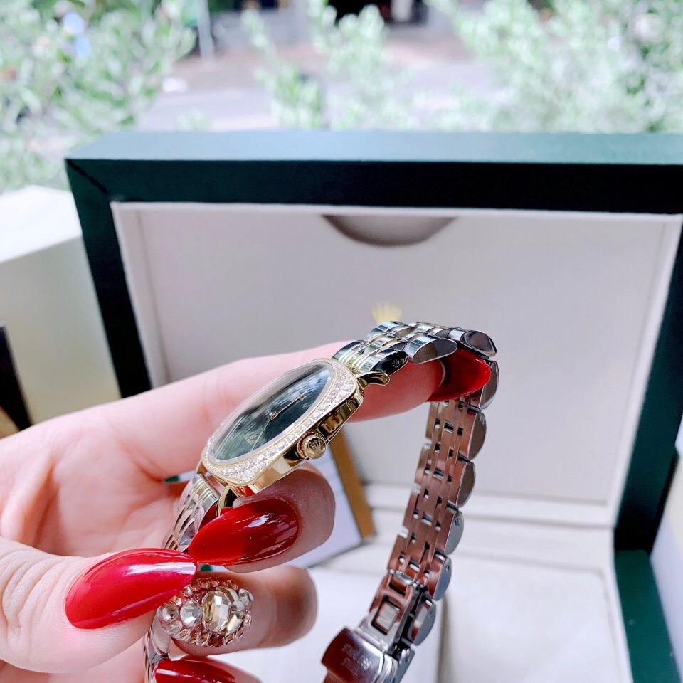 Đồng Hồ Rolex Cellini |Nữ Giới |Mặt Vuông |Xanh Lá |Dây Kim Loại Demi Vàng |Máy Pin (Máy Quartz) |Size 33mm |donghogiatot.vn