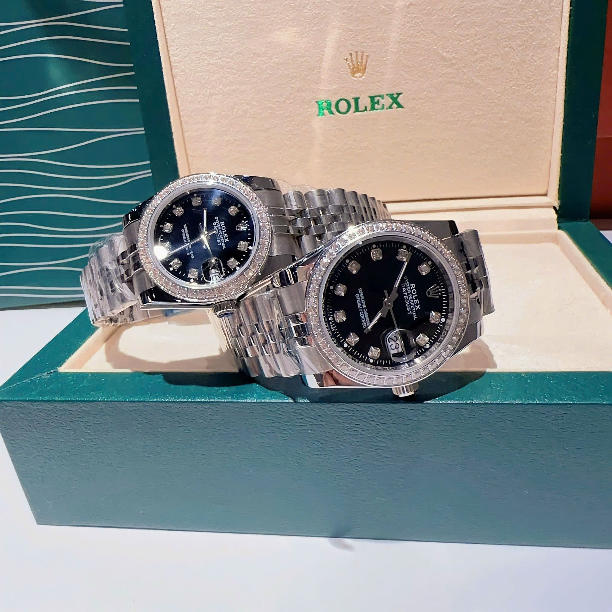 Đồng Hồ Rolex Đính Đá |Cặp Đôi |Mặt Đen |Dây Kim Loại Trắng Silver |Máy Pin (Máy Quartz) |Size 36x31mm |donghogiatot.vn