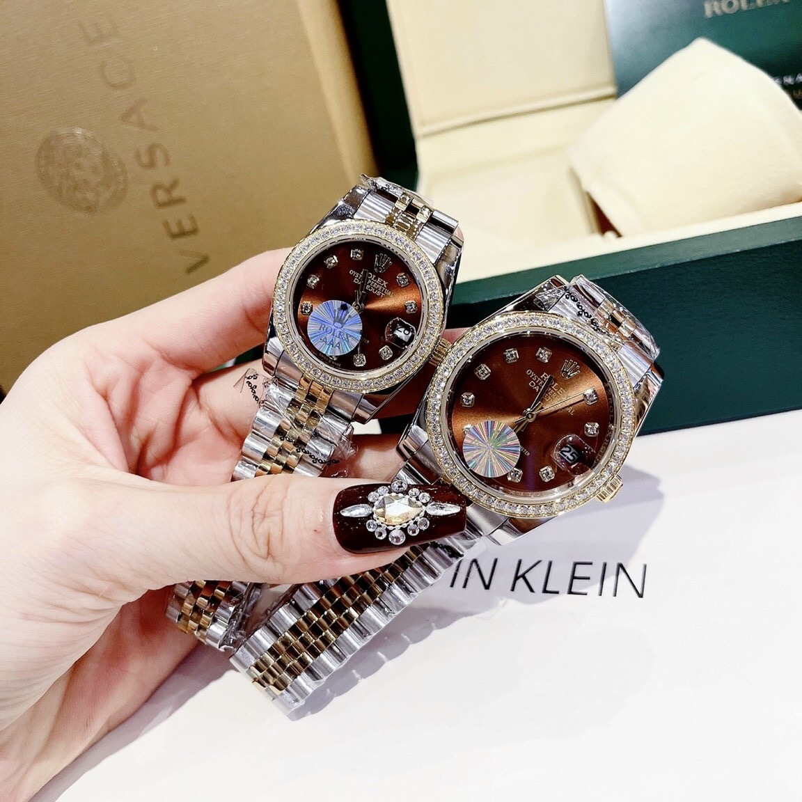 Đồng Hồ Rolex Đính Đá |Cặp Đôi |Mặt Nâu |Dây Kim Loại Demi Vàng Gold |Máy Cơ (Automatic) |Size 41x31mm |donghogiatot.vn