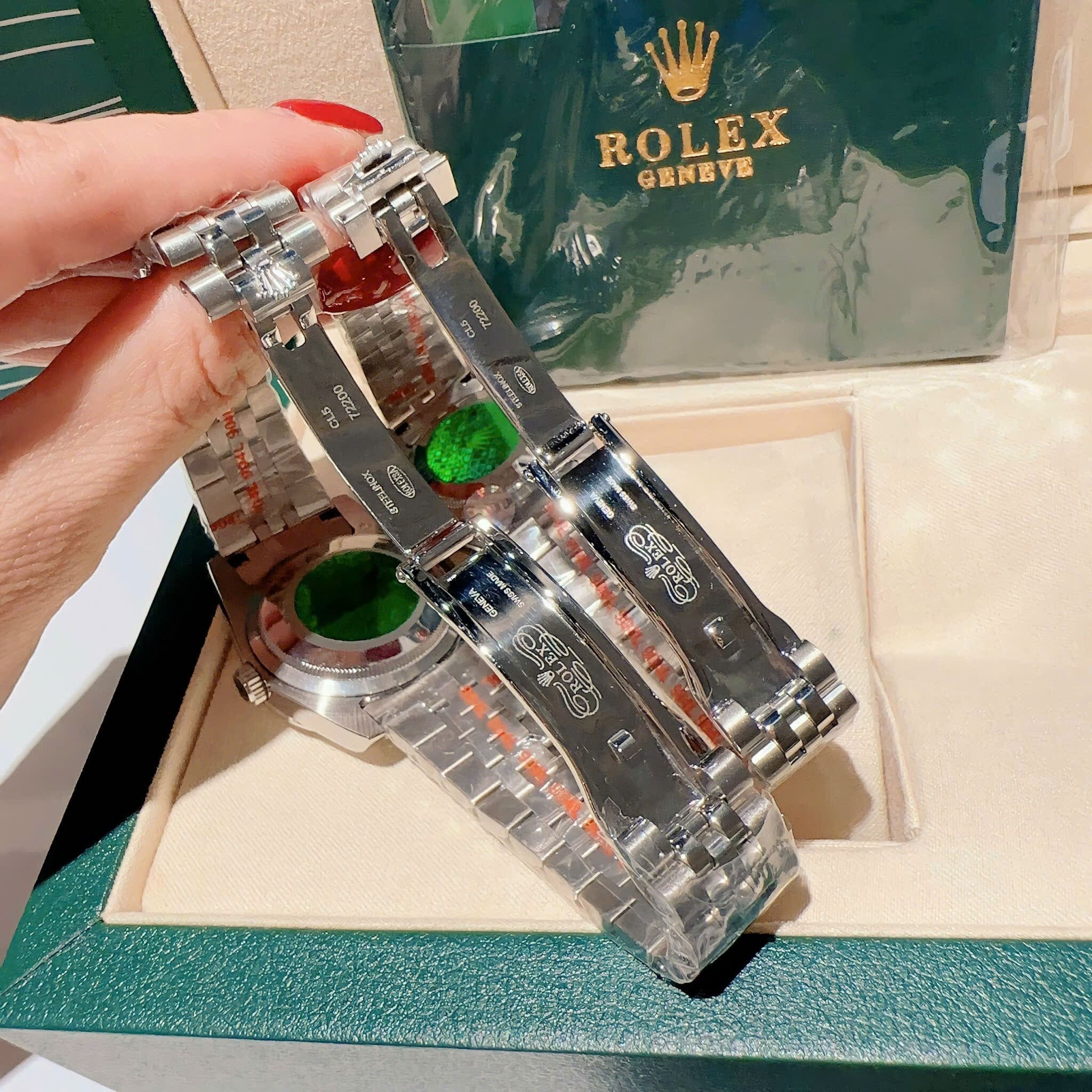 Đồng Hồ Rolex Đính Đá |Cặp Đôi |Mặt Đen |Dây Kim Loại Trắng Silver |Máy Pin (Máy Quartz) |Size 36x31mm |donghogiatot.vn