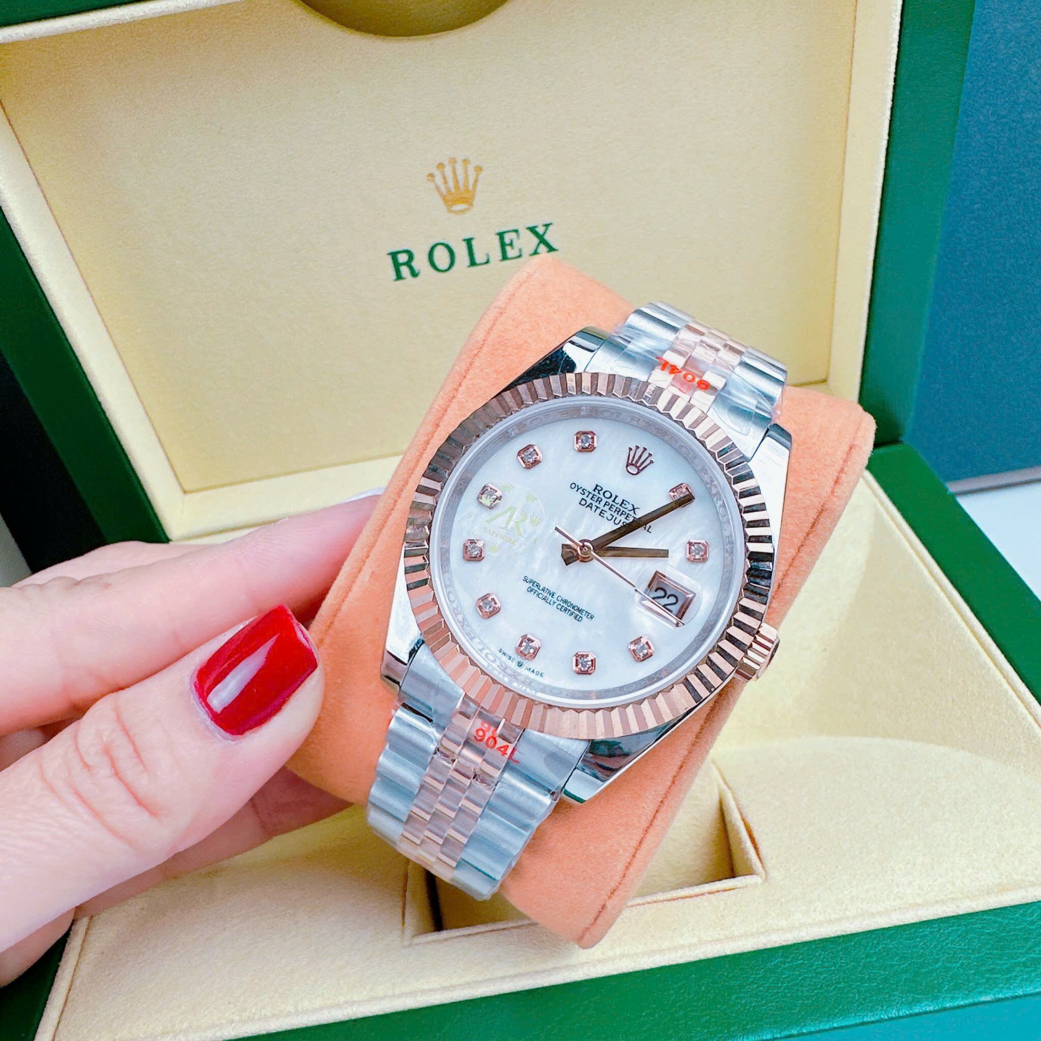 Đồng Hồ Rolex Niềng Khía |Cặp Đôi |Mặt Trắng |Dây Kim Loại Demi Rose Gold |Máy Cơ (Automatic) |Size 41x31mm |donghogiatot.vn