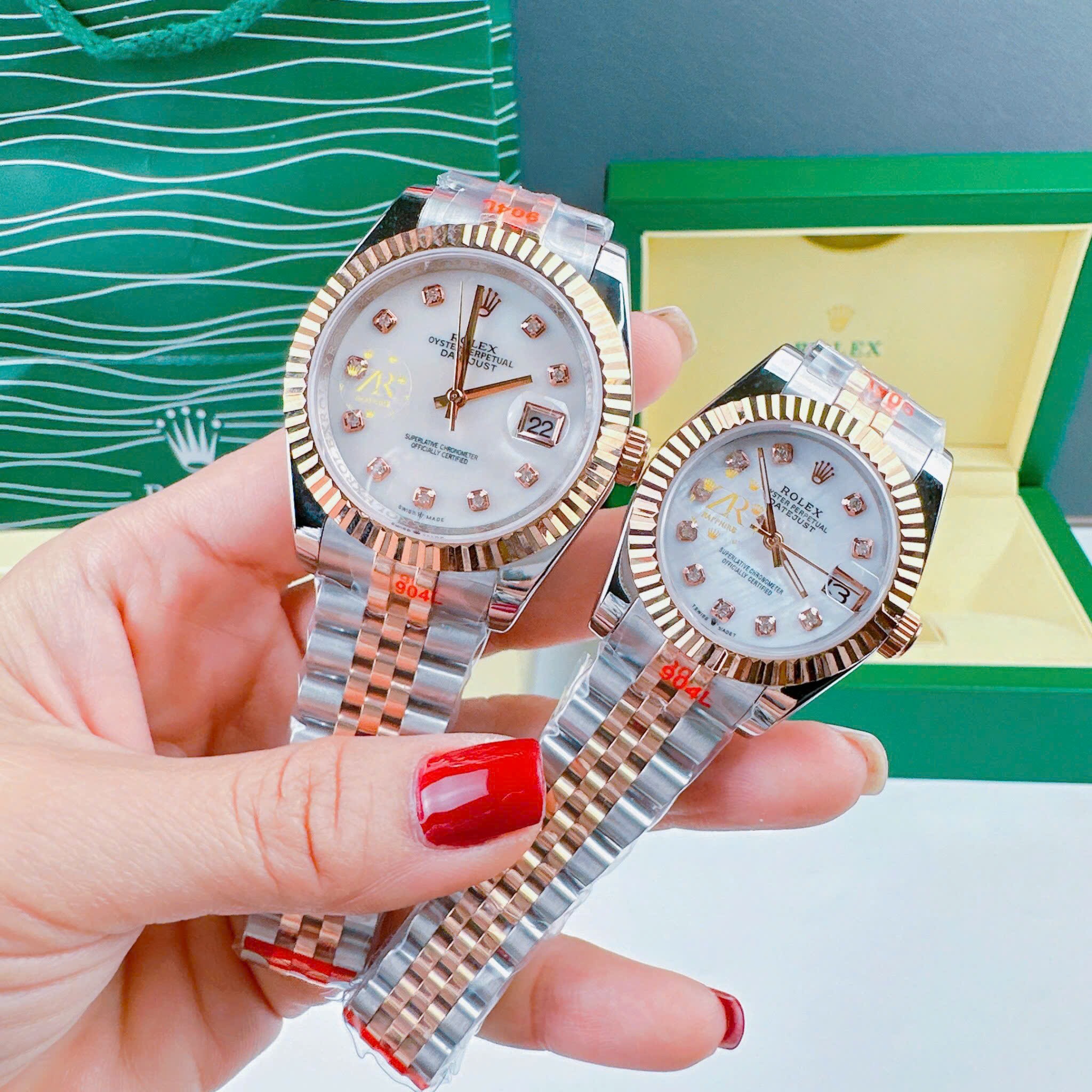 Đồng Hồ Rolex Niềng Khía |Cặp Đôi |Mặt Trắng |Dây Kim Loại Demi Rose Gold |Máy Cơ (Automatic) |Size 41x31mm |donghogiatot.vn