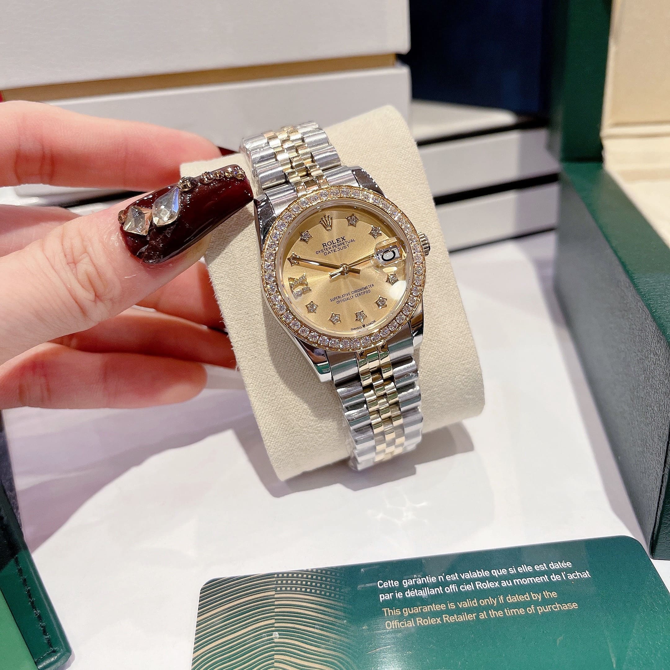 Đồng Hồ Rolex Đính Đá Ngôi Sao |Nữ Giới |Dây Kim Loại Demi Vàng Gold |Máy Pin (Máy Quartz) |Size 31mm |donghogiatot.vn