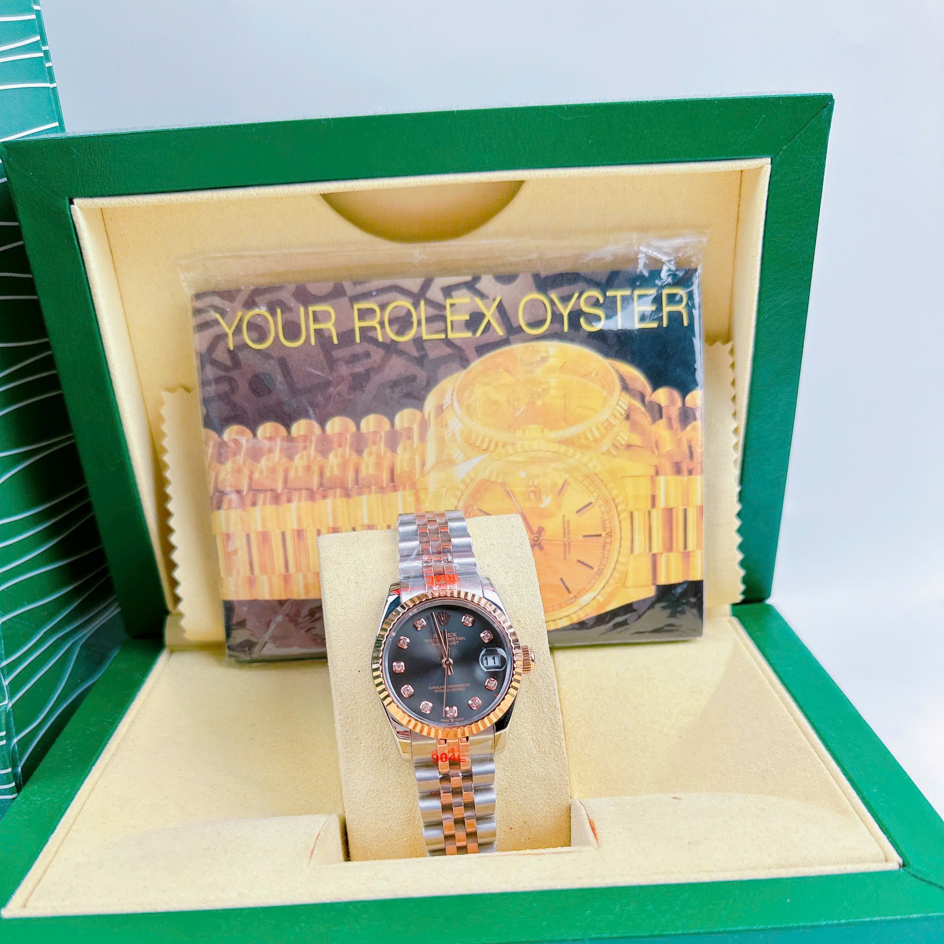 Đồng Hồ Rolex Niềng Khía |Nữ Giới |Mặt Đen |Dây Kim Loại Demi Rose |Máy Pin (Máy Quartz) |Size 31mm |donghogiatot.vn