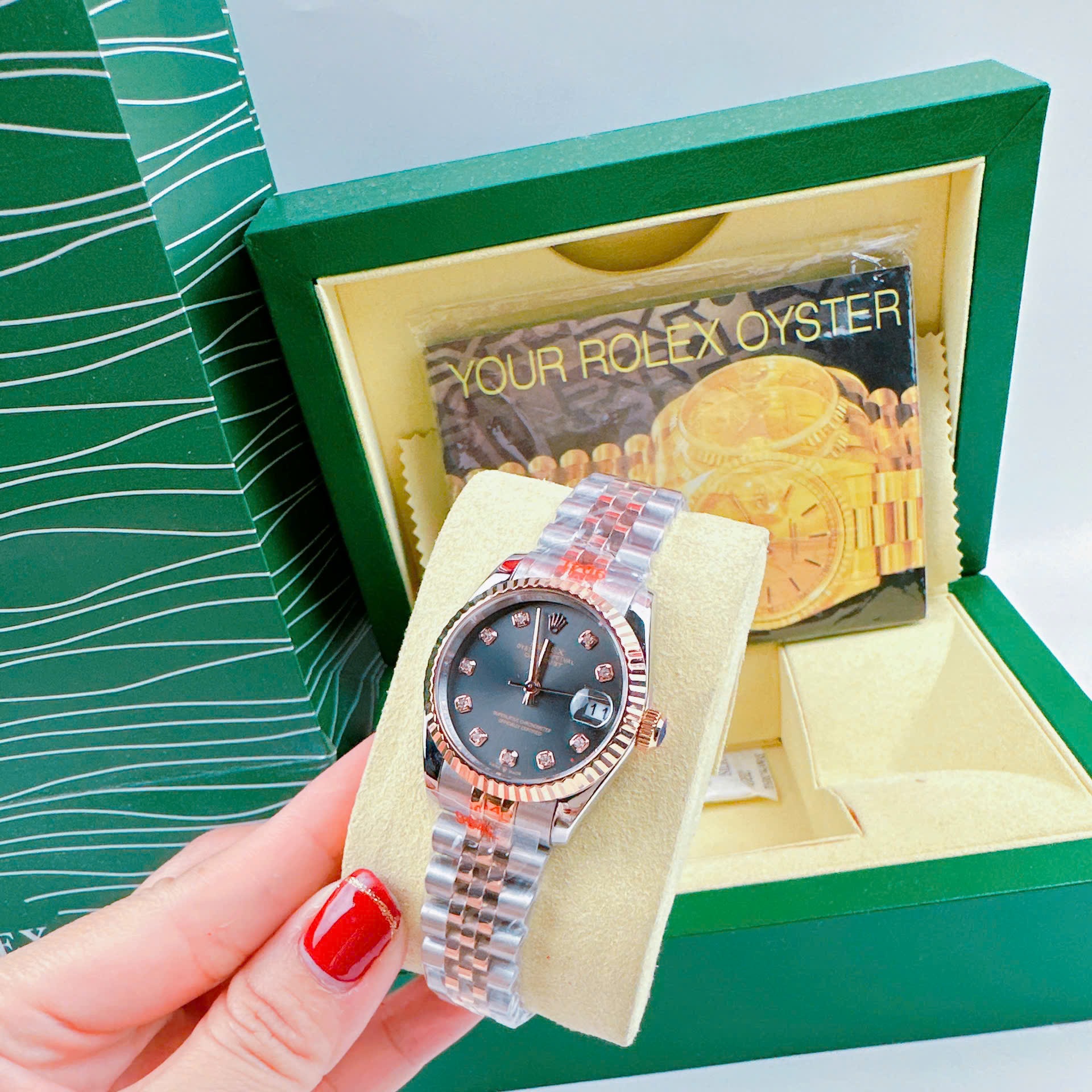 Đồng Hồ Rolex Niềng Khía |Nữ Giới |Mặt Đen |Dây Kim Loại Demi Rose |Máy Pin (Máy Quartz) |Size 31mm |donghogiatot.vn