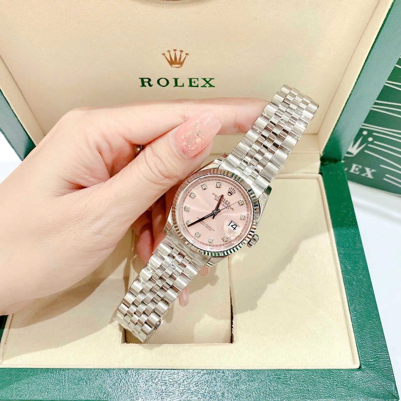 Đồng Hồ Rolex Niềng Khía |Nữ Giới |Mặt Hồng |Dây Kim Loại Silver |Máy Cơ (Automatic) |Size 36mm |donghogiatot.vn