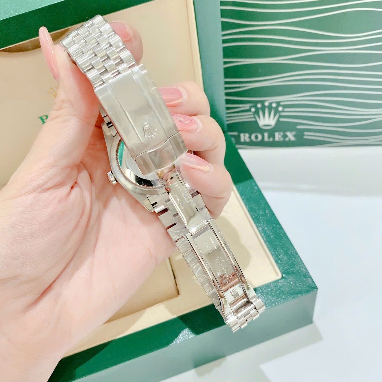 Đồng Hồ Rolex Niềng Khía |Nữ Giới |Mặt Trắng |Dây Kim Loại Silver |Máy Cơ (Automatic) |Size 36mm |donghogiatot.vn