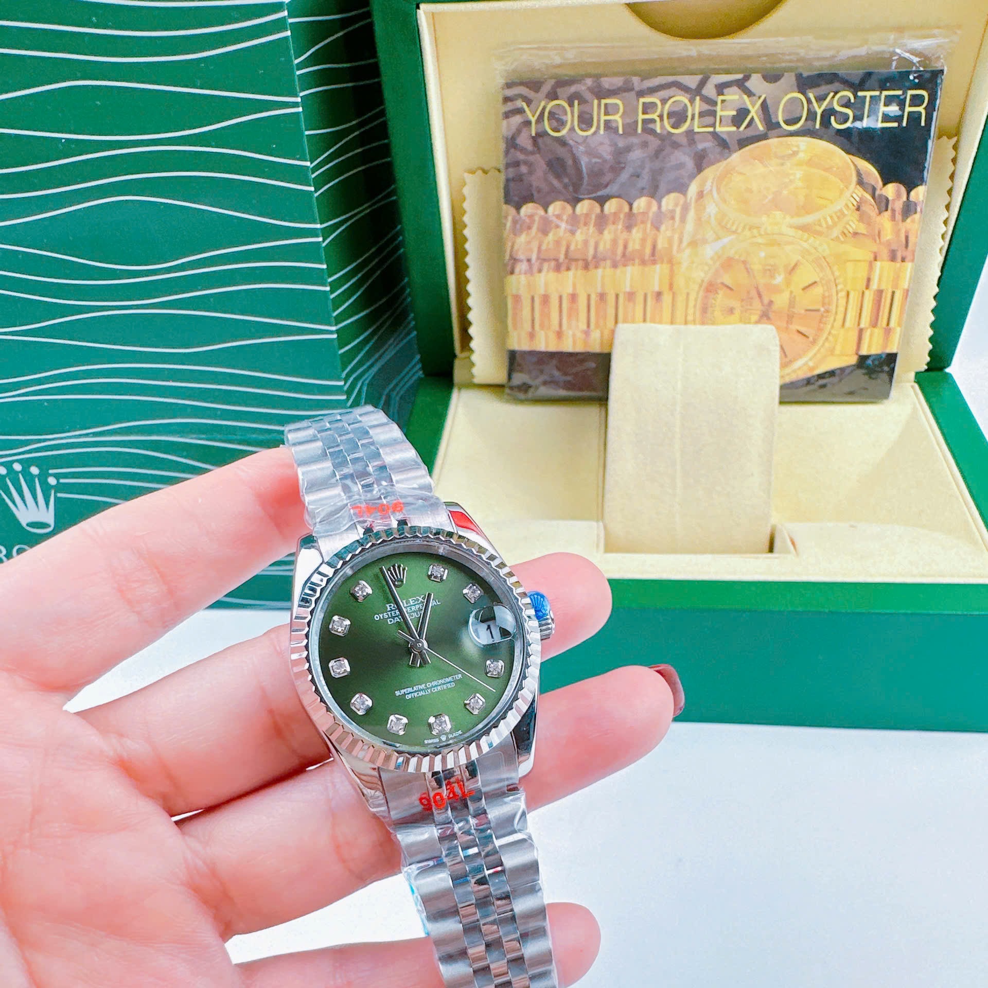 Đồng Hồ Rolex Niềng Khía |Nữ Giới |Xanh Lá |Dây Kim Loại Trắng Silver |Máy Pin (Máy Quartz) |Size 31mm |donghogiatot.vn