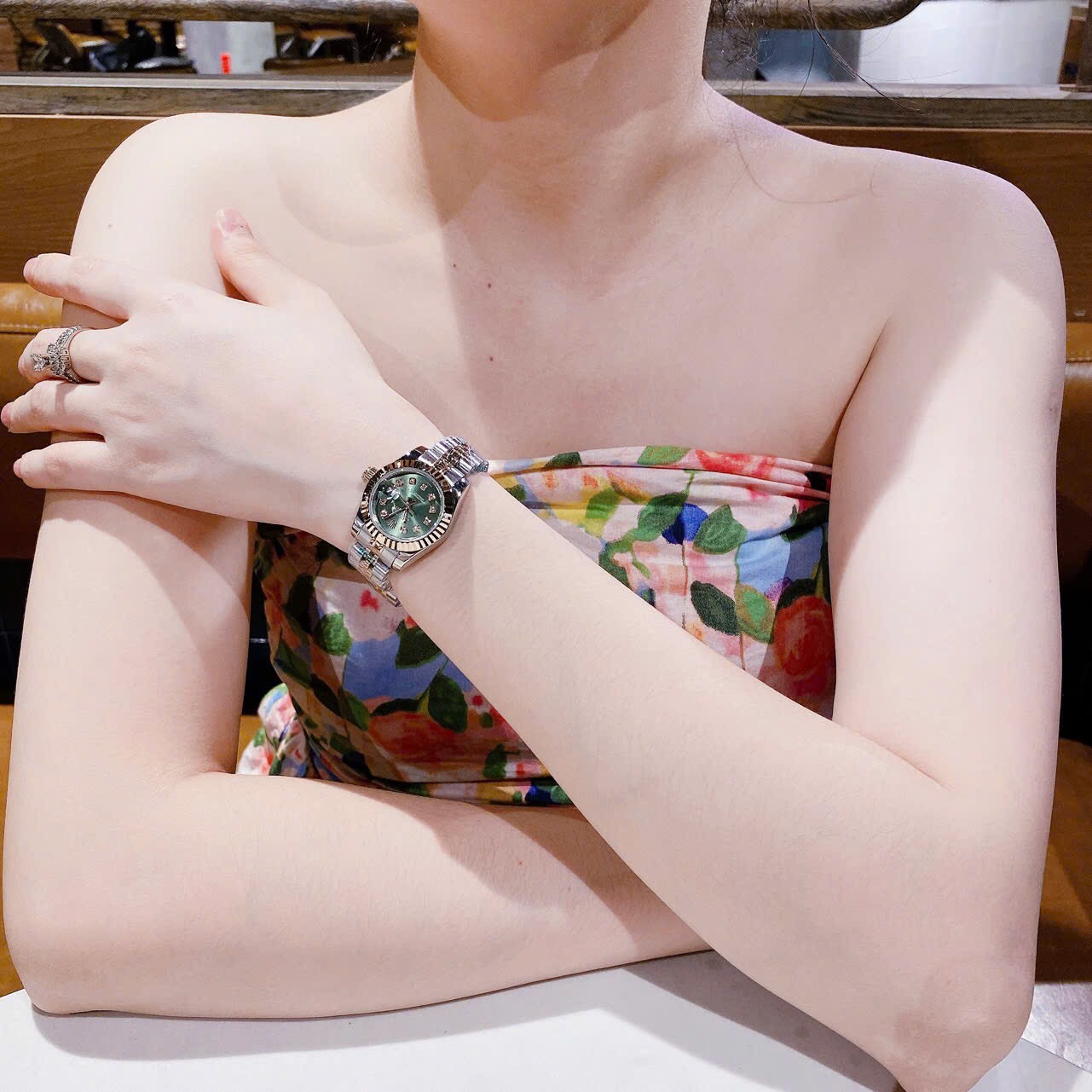 Đồng Hồ Rolex Date Just |Nữ Giới |Mặt Xanh Lá |Niềng Khía |Dây Kim Loại Demi |Máy Pin (Máy Quartz) |Size 28mm |donghogiatot.vn