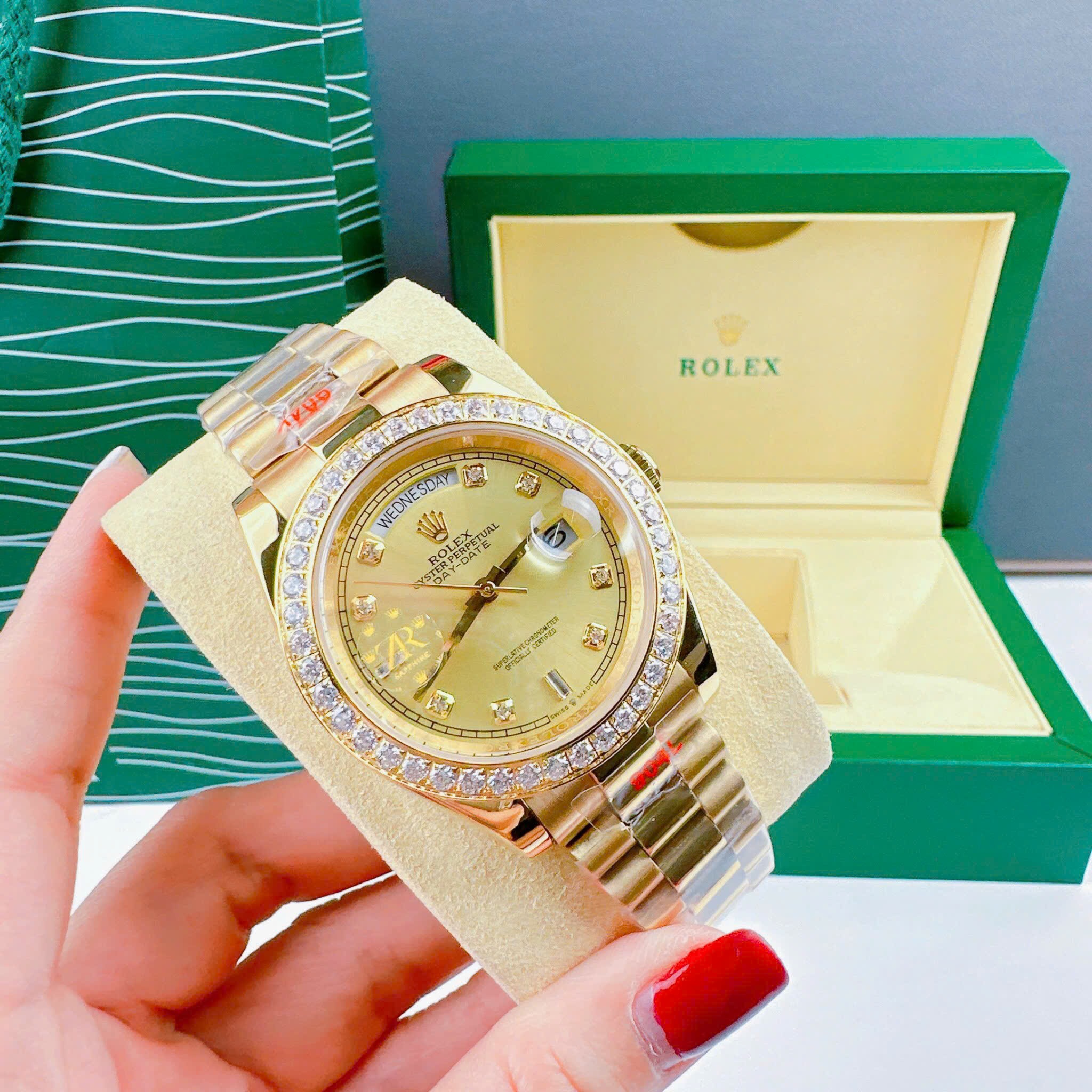 Đồng Hồ Rolex 2 Lịch |Nam Giới |Đính Đá |Dây Kim Loại Vàng Gold |Máy Cơ (Automatic) |Size 41mm |donghogiatot.vn