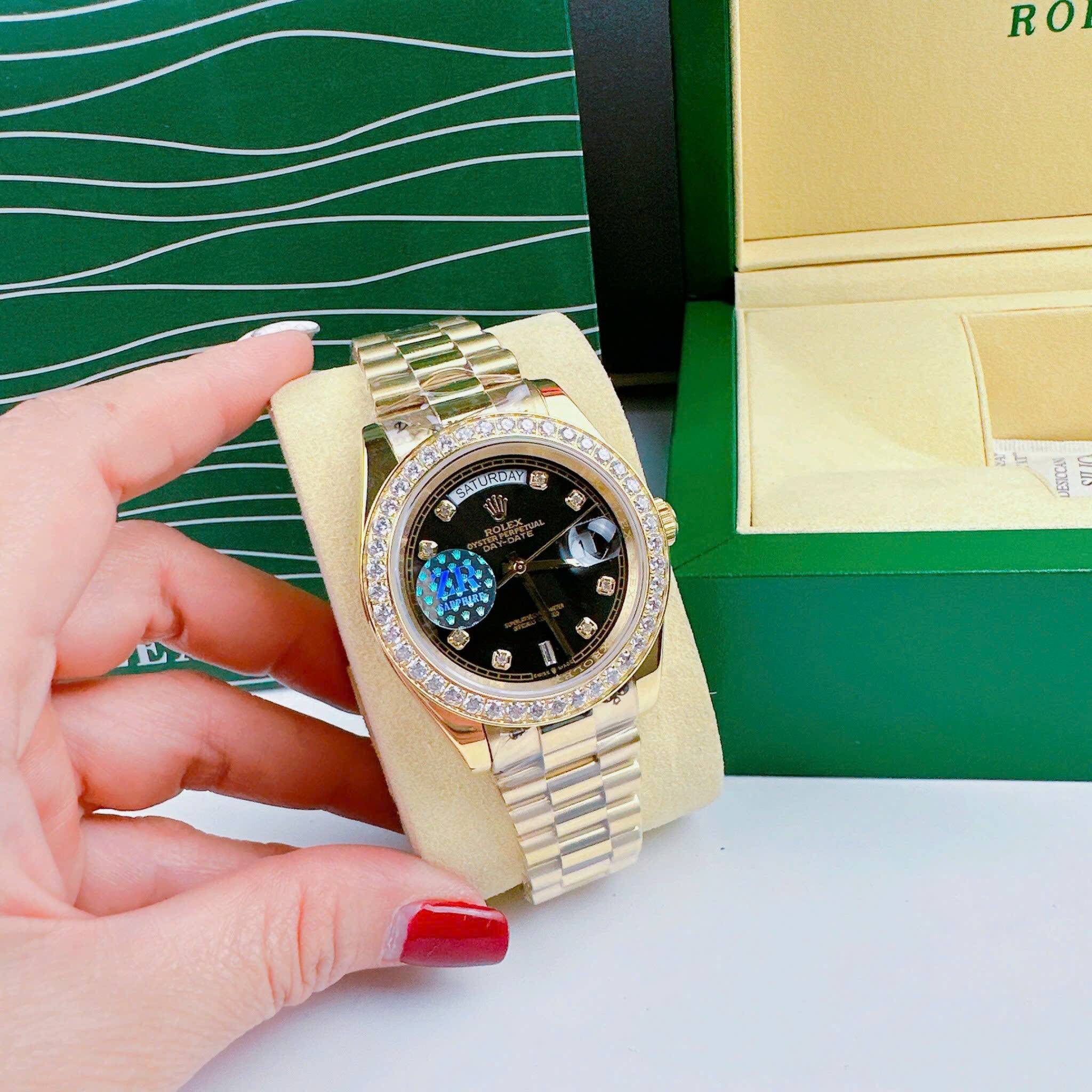 Đồng Hồ Rolex 2 Lịch |Nam Giới |Mặt Đen |Đính Đá |Dây Kim Loại Vàng Gold |Máy Cơ (Automatic) |Size 41mm |donghogiatot.vn