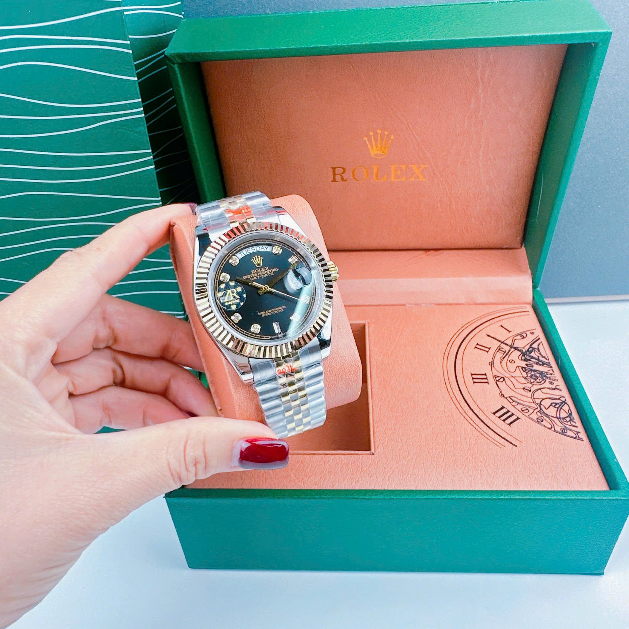 Đồng Hồ Rolex 2 Lịch |Nam Giới |Mặt Đen |Niềng Khía |Dây Kim Loại Demi |Máy cơ (Automatic) |Size 41mm |donghogiatot.vn