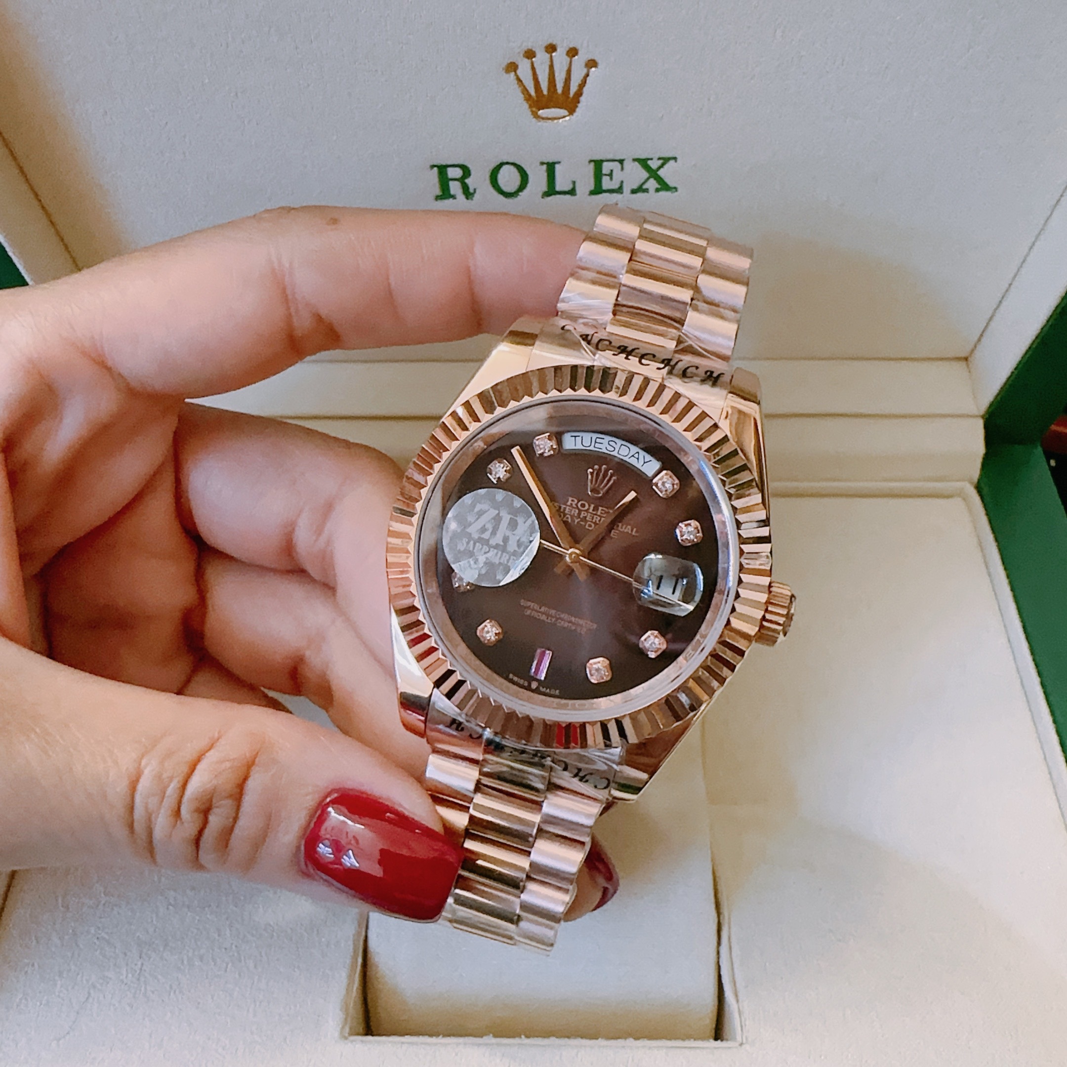 Đồng Hồ Rolex 2 Lịch |Nam Giới |Mặt Nâu |Niềng Khía |Dây Kim Loại Rose Gold |Máy Cơ (Automatic) |Size 41mm |donghogiatot.vn