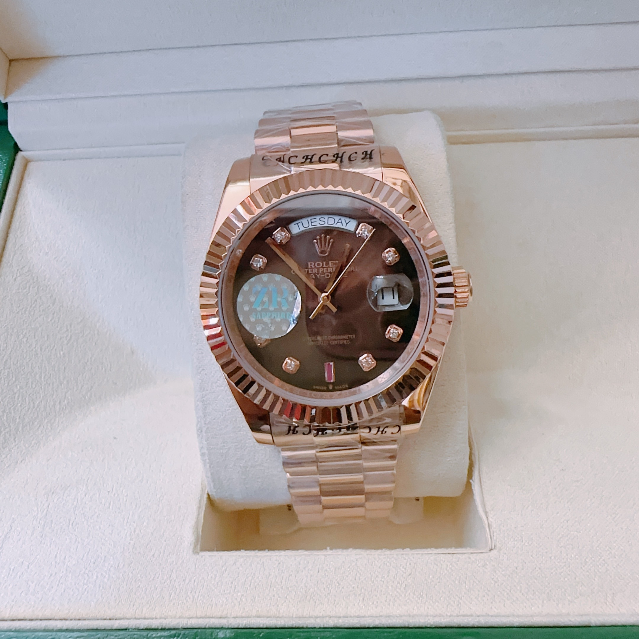Đồng Hồ Rolex 2 Lịch |Nam Giới |Mặt Nâu |Niềng Khía |Dây Kim Loại Rose Gold |Máy Cơ (Automatic) |Size 41mm |donghogiatot.vn
