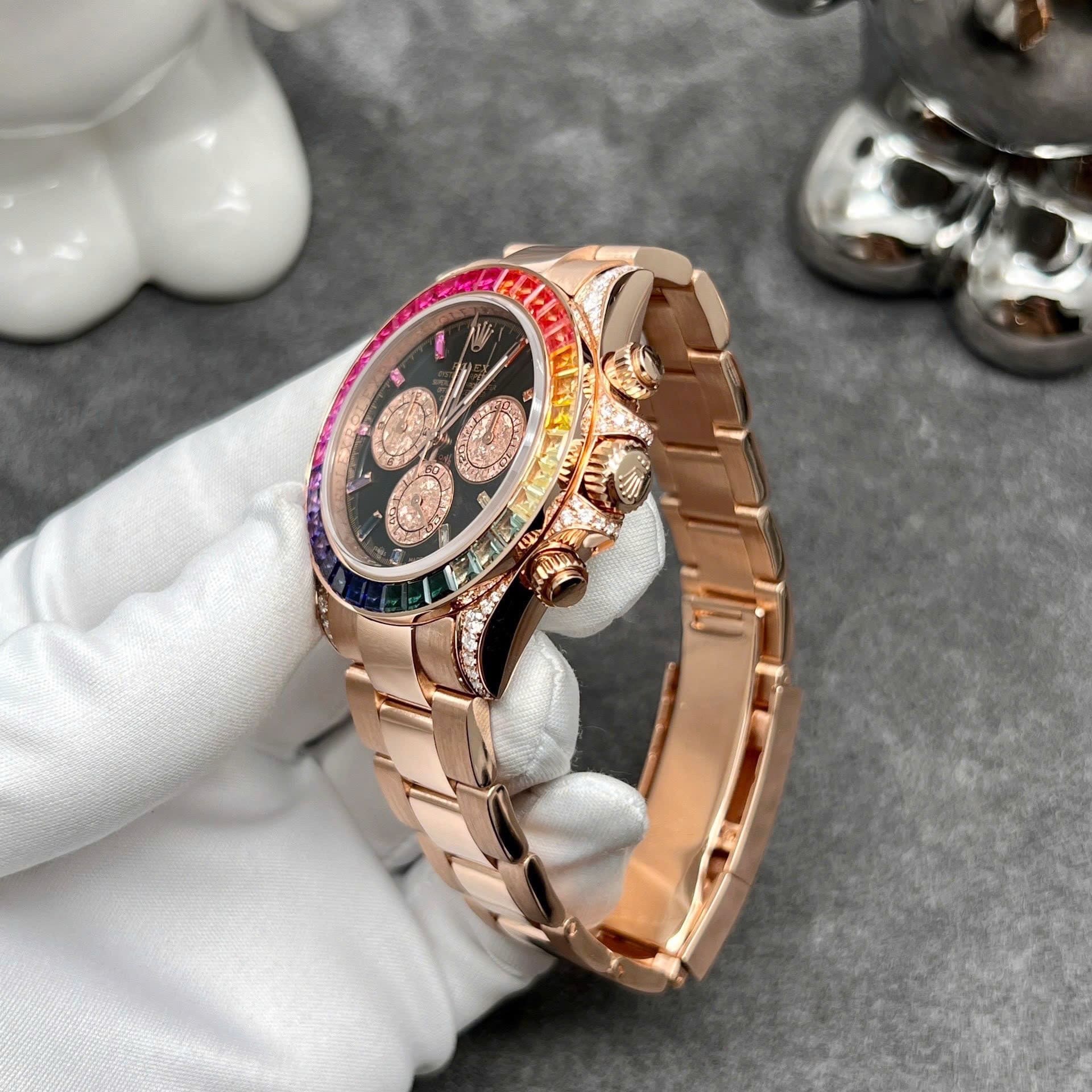 Đồng Hồ Rolex Daytona Rainbow |Nam Giới |Đính Đá |Dây Kim Loại Rose Gold |Máy Cơ (Automatic) |Size 40mm |donghogiatot.vn