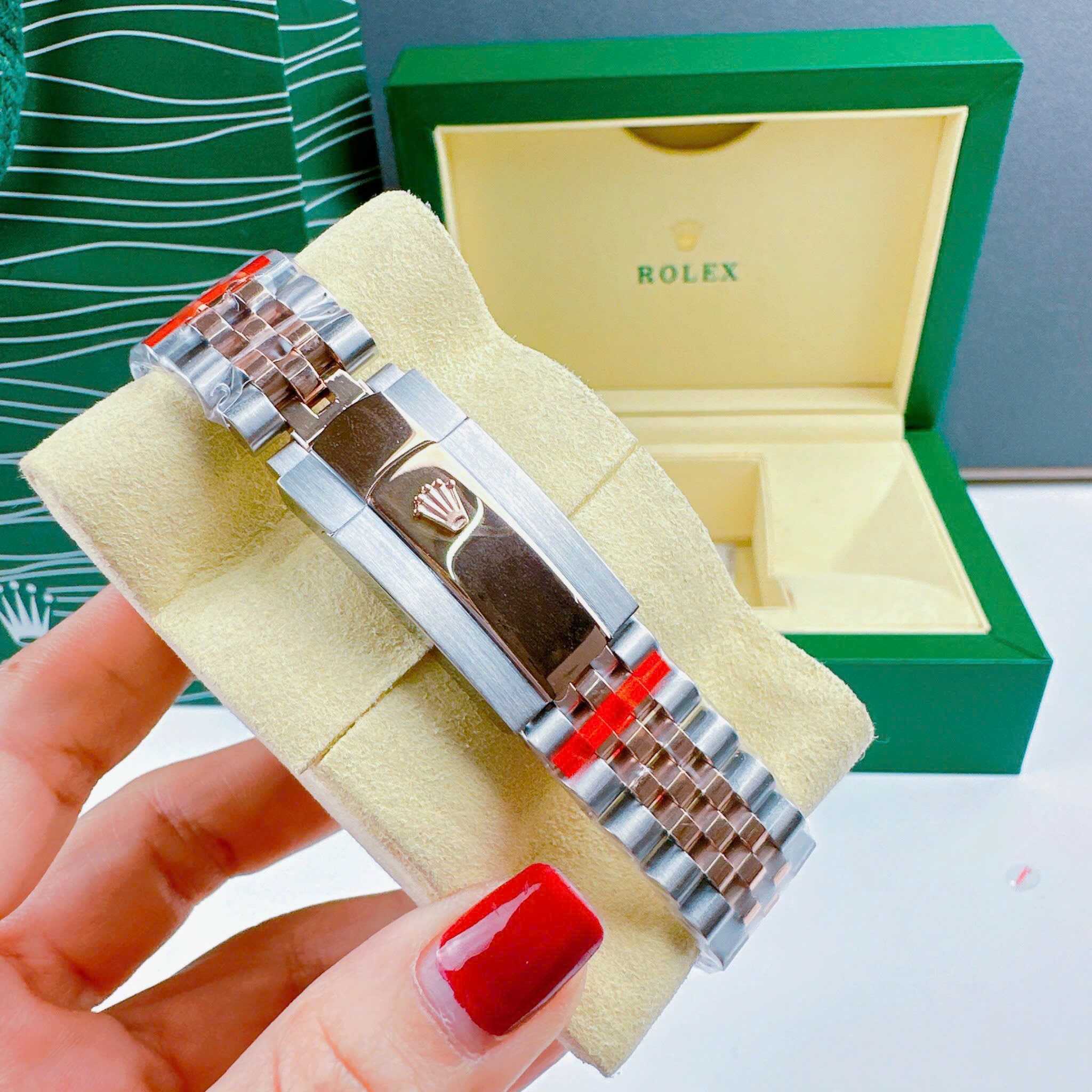 Đồng Hồ Rolex Đính Đá |Nam Giới |Mặt Trắng |Dây Kim Loại Demi Rose |Máy Pin (Máy Quartz) |Size 41mm |donghogiatot.vn