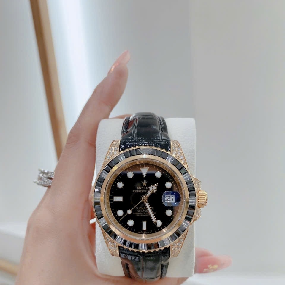 Đồng Hồ Rolex Submariner |Nam Giới |Đính Đá Vàng Gold |Dây Da Đen |Máy Cơ (Automatic) |Size 41mm |donghogiatot.vn