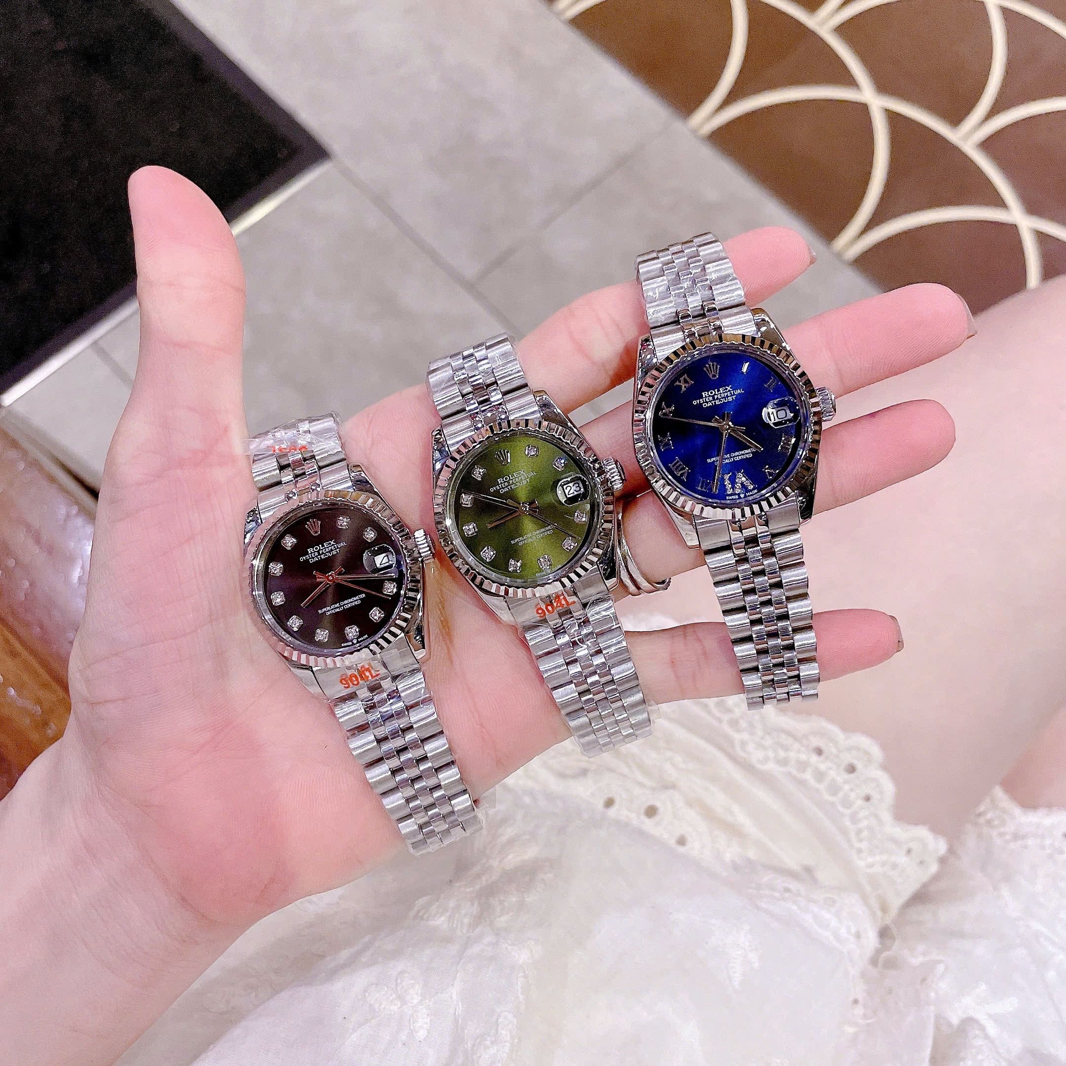 Đồng Hồ Rolex Mặt Số La Mã |Nữ Giới |Xanh Dương |Niềng Khía |Dây Kim Loại Silver |Máy Pin (Máy Quartz) |Size 31mm |donghogiatot.vn