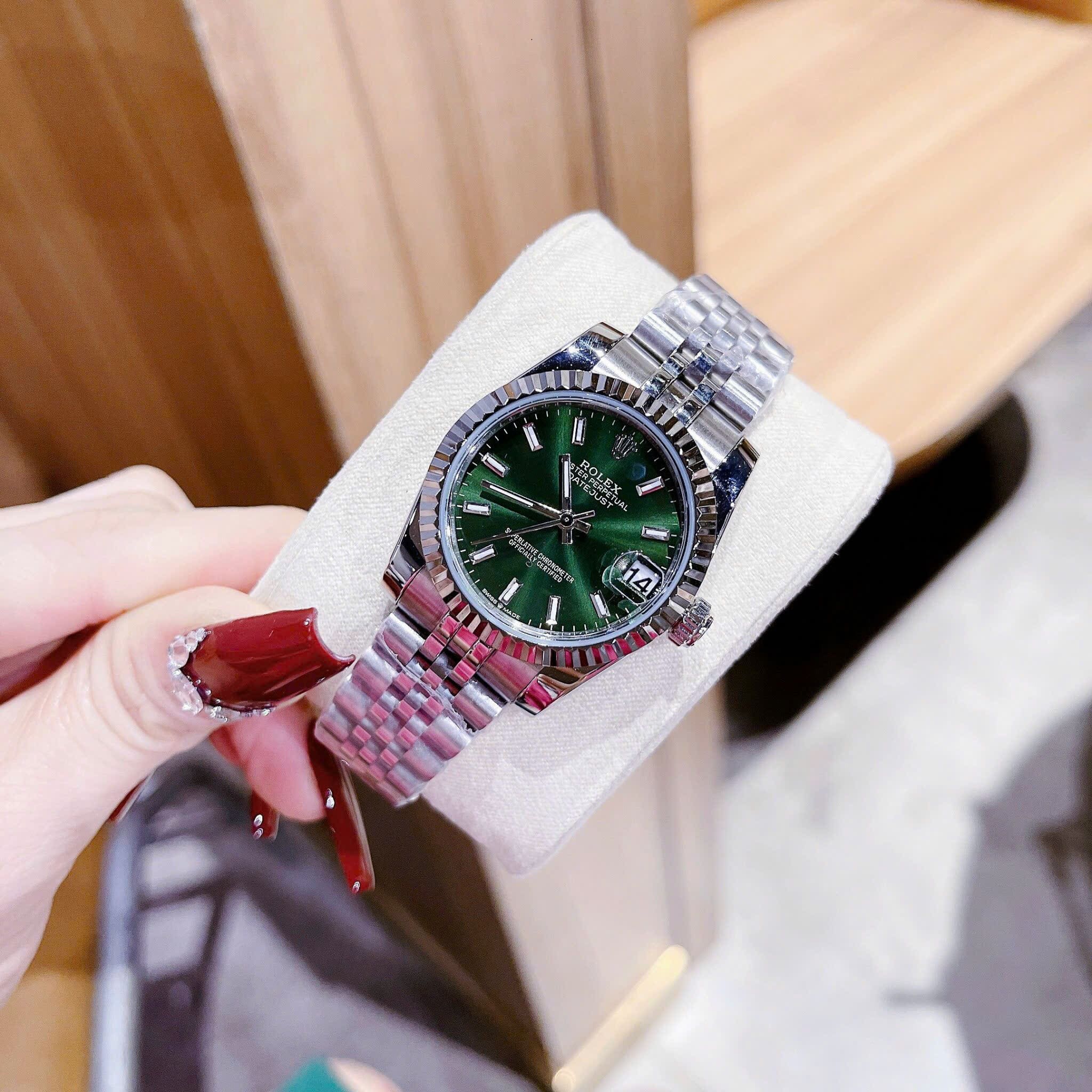 Đồng Hồ Rolex Niềng Khía |Nữ Giới |Mặt Xanh Lá |Dây Kim Loại Trắng Silver |Máy Pin (Máy Quartz) |Size 31mm |donghogiatot.vn
