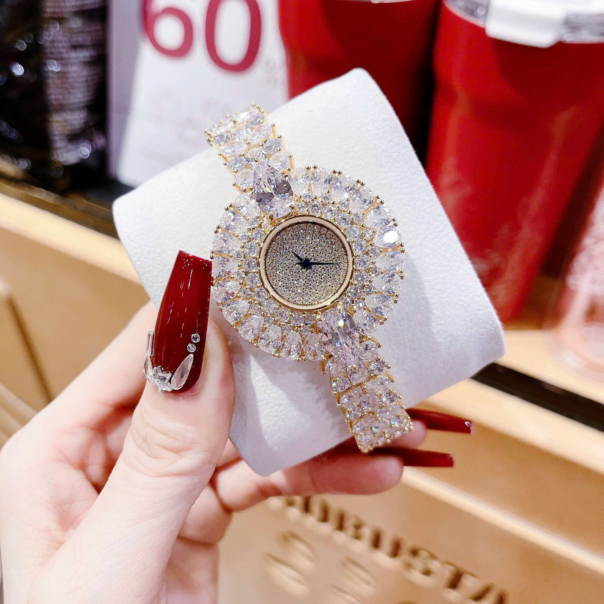 Đồng Hồ Royal Crown Bông Hoa Full Đá |Nữ Giới |Lắc Tay Đính Pha Lê Vàng Gold |Máy Pin (Quartz) |Size 36mm |donghogiatot.vn