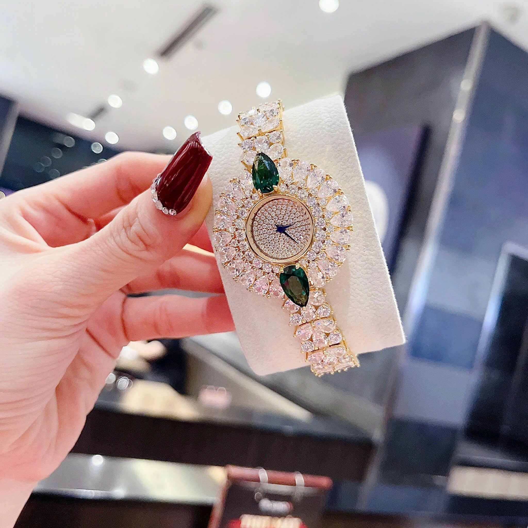 Đồng Hồ Royal Crown Bông Hoa Full Đá |Nữ Giới |Lắc Tay Đính Pha Lê Xanh Lá |Máy Pin (Quartz) |Size 36mm |donghogiatot.vn