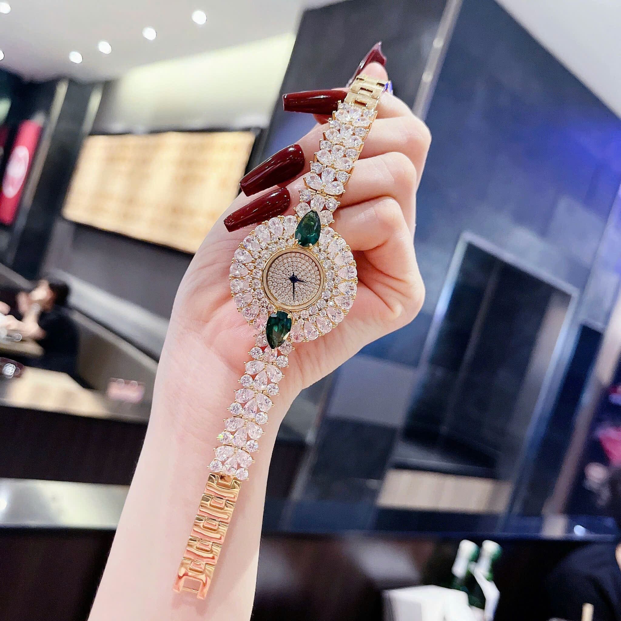 Đồng Hồ Royal Crown Bông Hoa Full Đá |Nữ Giới |Lắc Tay Đính Pha Lê Xanh Lá |Máy Pin (Quartz) |Size 36mm |donghogiatot.vn