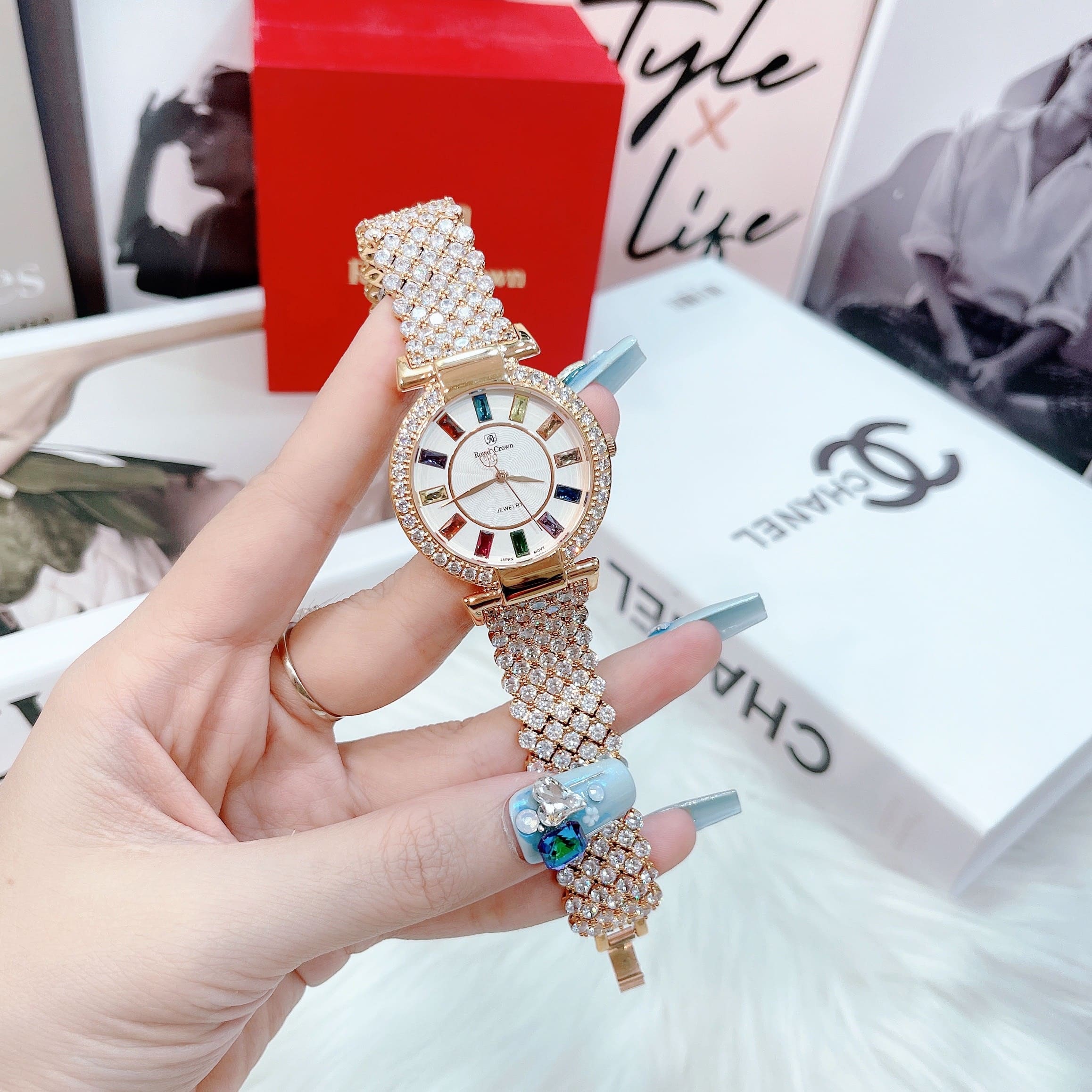 Đồng Hồ Royal Crown Đính Đá Nhiều Màu |Nữ Giới |Dây Kim Loại Rose Gold |Máy Pin (Quartz) |Size 36mm |donghogaitot.vn