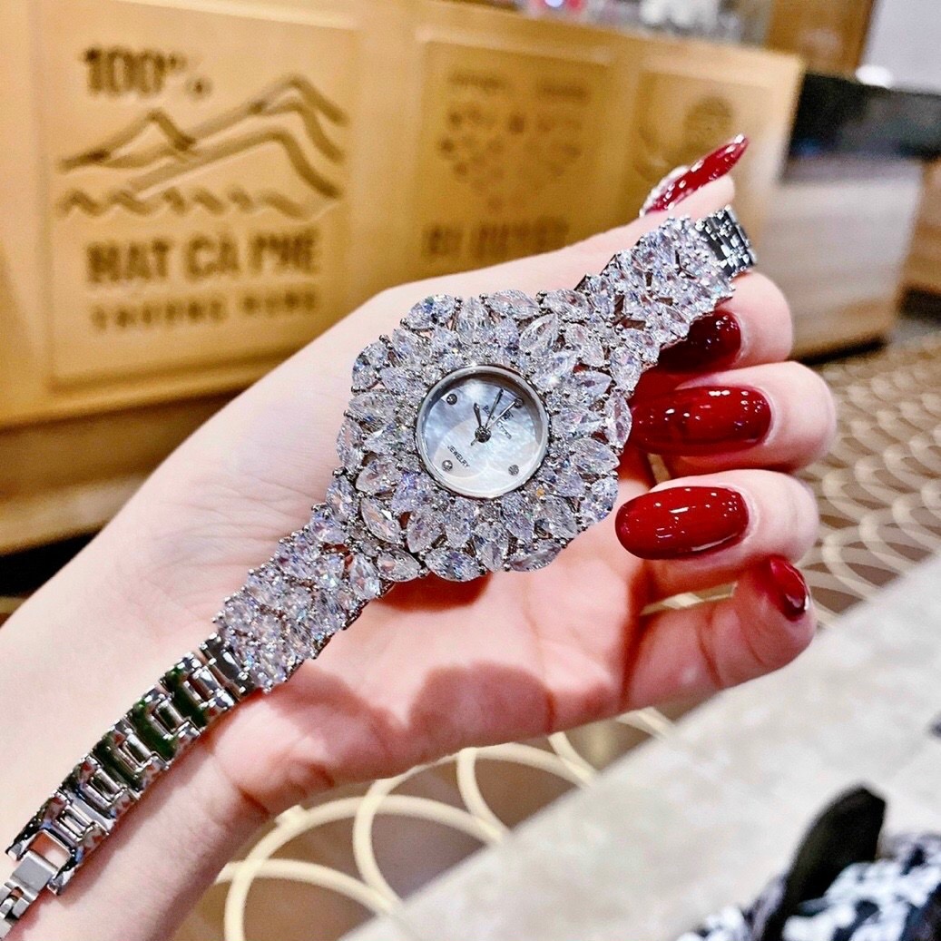 Đồng Hồ Royal Crown Đính Đá Trắng |Nữ Giới |Tựa Bông Hoa |Lắc Tay Silver |Máy Pin (Quartz) |Size 36mm |donghogiatot.vn