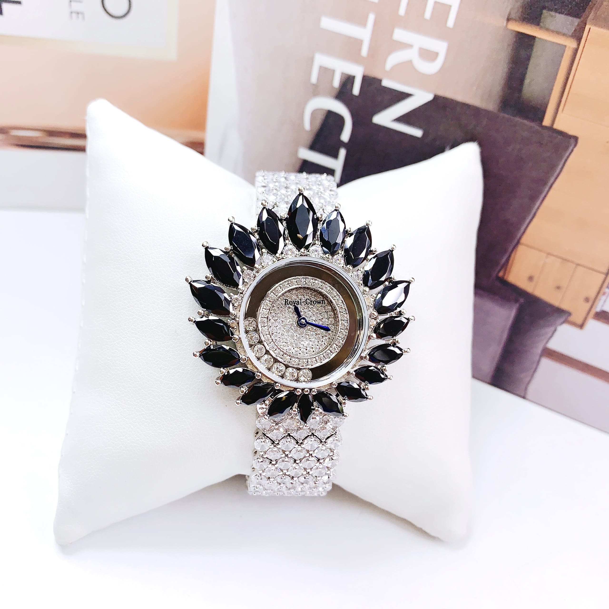 Đồng Hồ Royal Crown Đính Pha Lê Đen |Nữ Giới |Dây Kim Loại Đính Đá |Máy Pin (Quartz) |Size 38mm |donghogiatot.vn