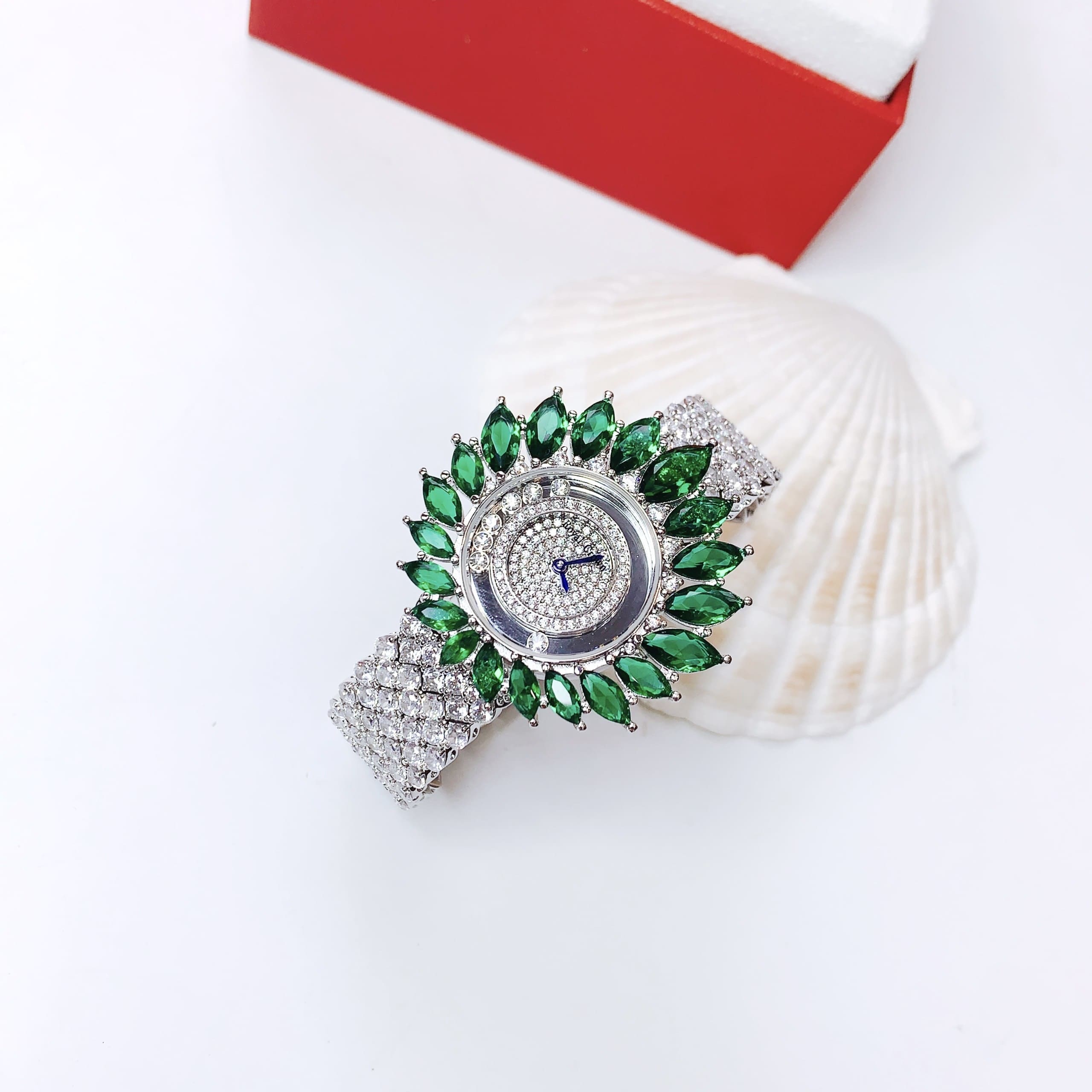 Đồng Hồ Royal Crown Đính Pha Lê Xanh Lá |Nữ Giới |Dây Kim Loại Đính Đá |Máy Pin (Quartz) |Size 38mm |donghogiatot.vn