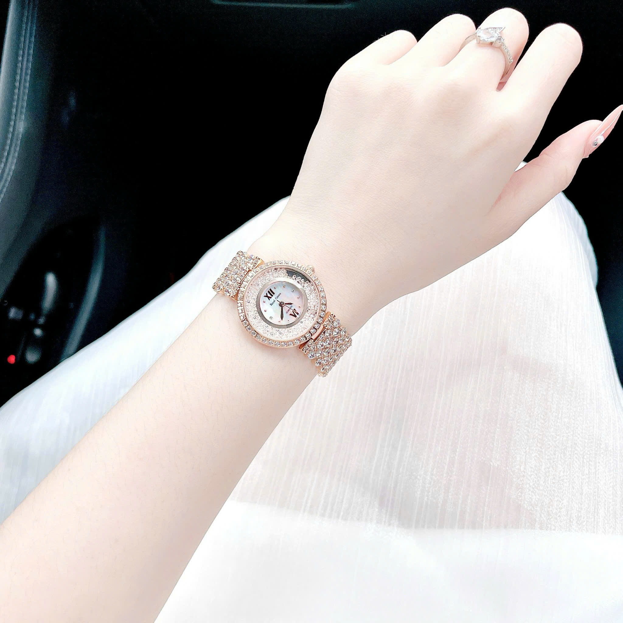 Đồng Hồ Royal Crown Full Đá Rơi |Nữ Giới |Dây Kim Loại Rose Gold |Máy Pin (Quartz) |Size 34mm |donghogiatot.vn
