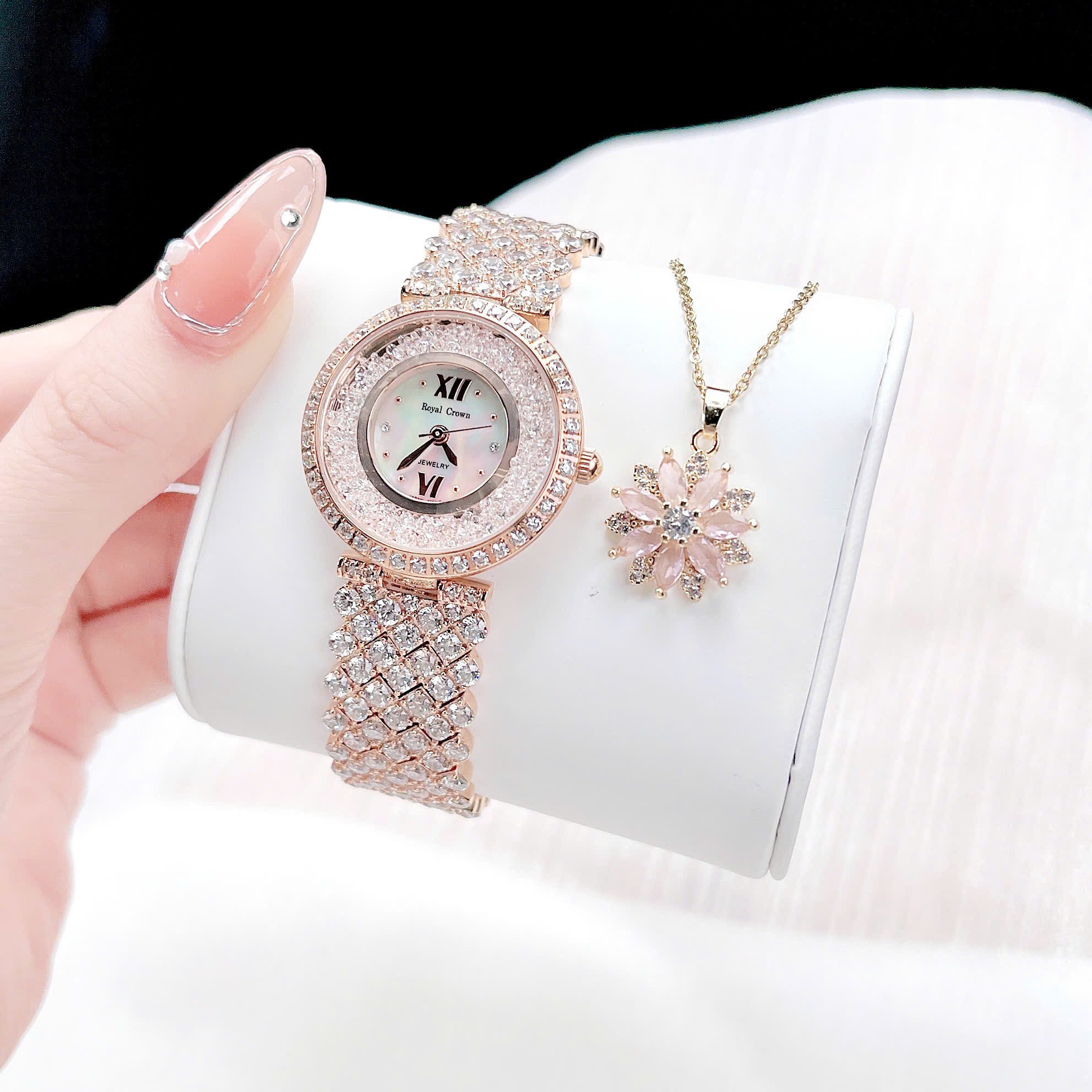Đồng Hồ Royal Crown Full Đá Rơi |Nữ Giới |Dây Kim Loại Rose Gold |Máy Pin (Quartz) |Size 34mm |donghogiatot.vn