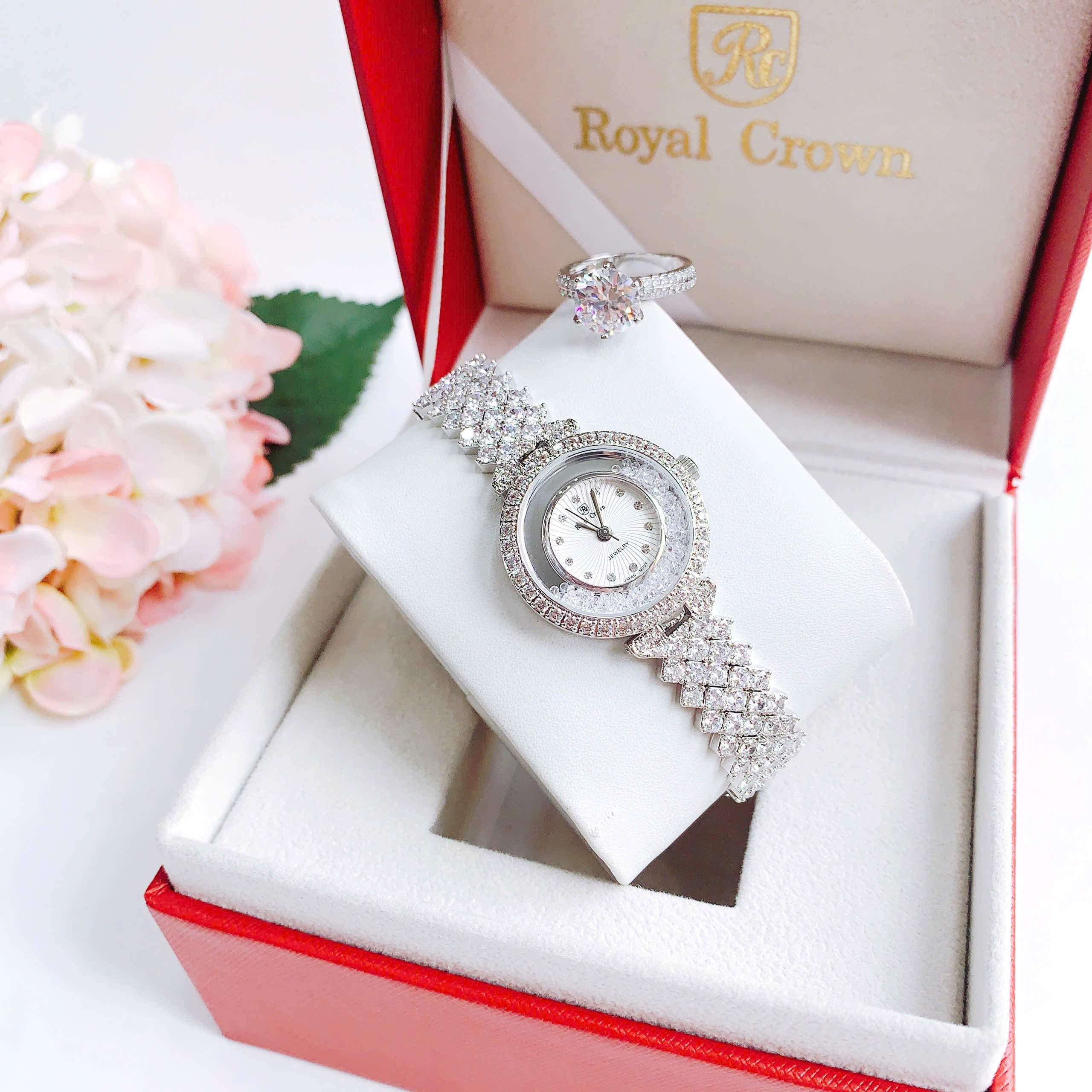 Đồng Hồ Royal Crown Full Đá Rơi |Nữ Giới |Lắc Tay Trắng Silver |Máy Pin (Quartz) |Size 30mm |donghogiatot.vn
