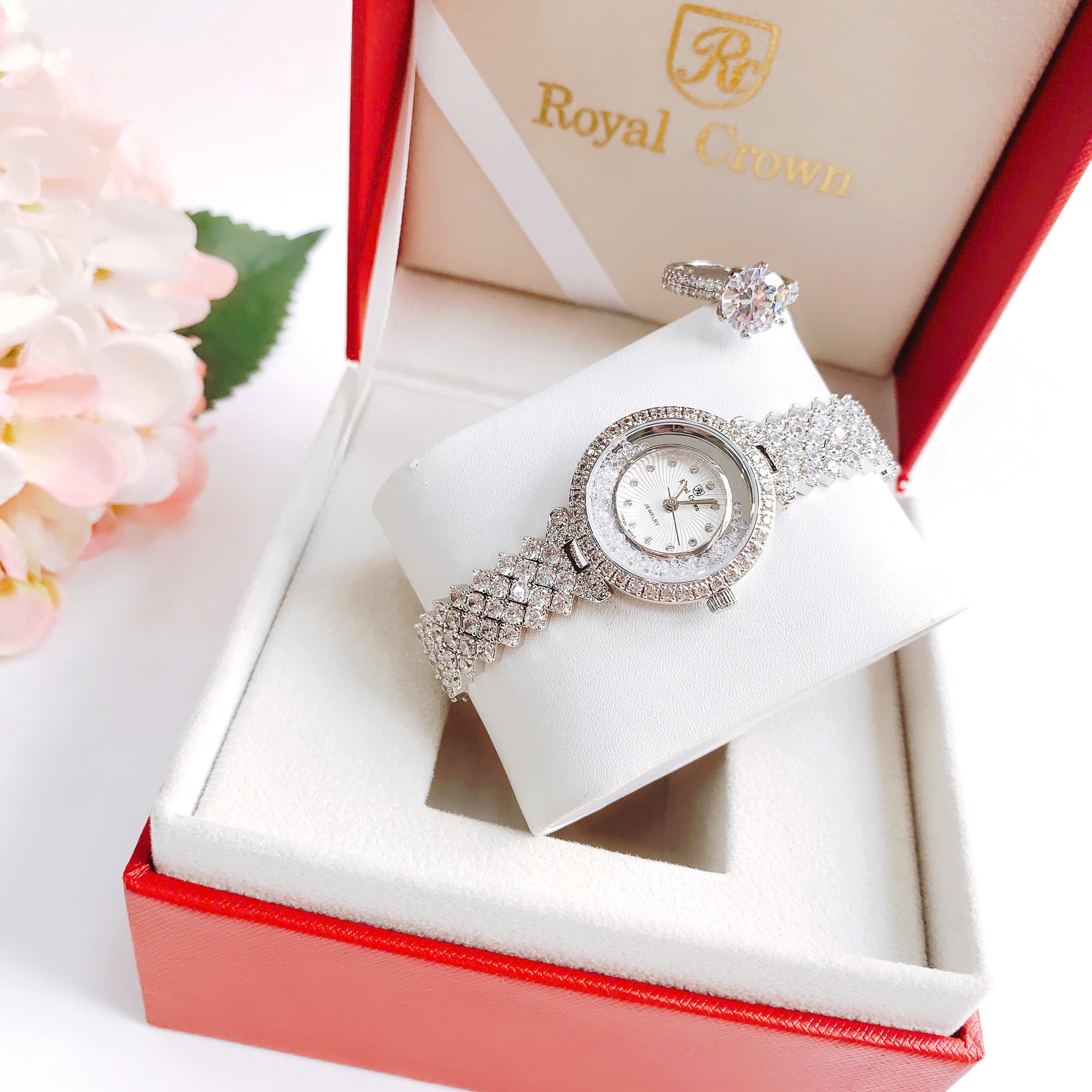 Đồng Hồ Royal Crown Full Đá Rơi |Nữ Giới |Lắc Tay Trắng Silver |Máy Pin (Quartz) |Size 30mm |donghogiatot.vn