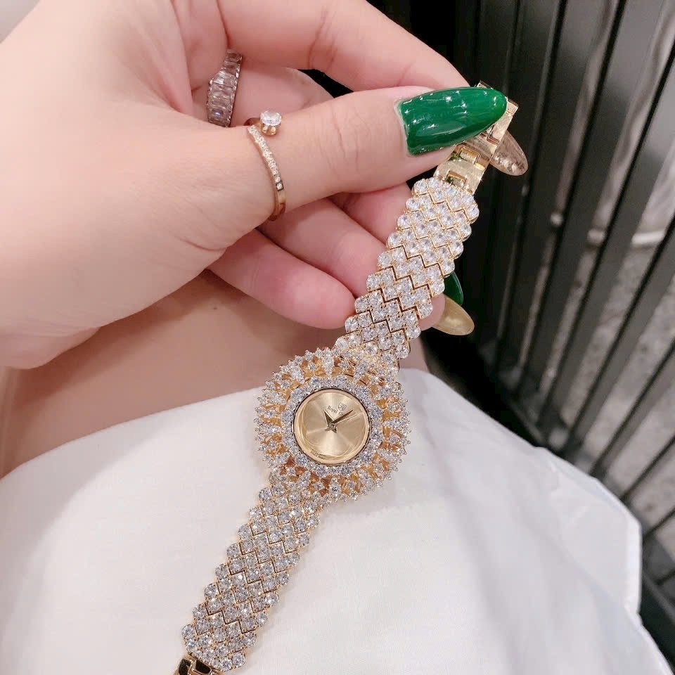Đồng Hồ Royal Crown Hoa Tuyết |Nữ Giới |Mặt Xà Cừ Vàng |Dây Kim Loại Vàng Gold |Máy Pin (Quartz) |Size 36mm |donghogiatot.vn