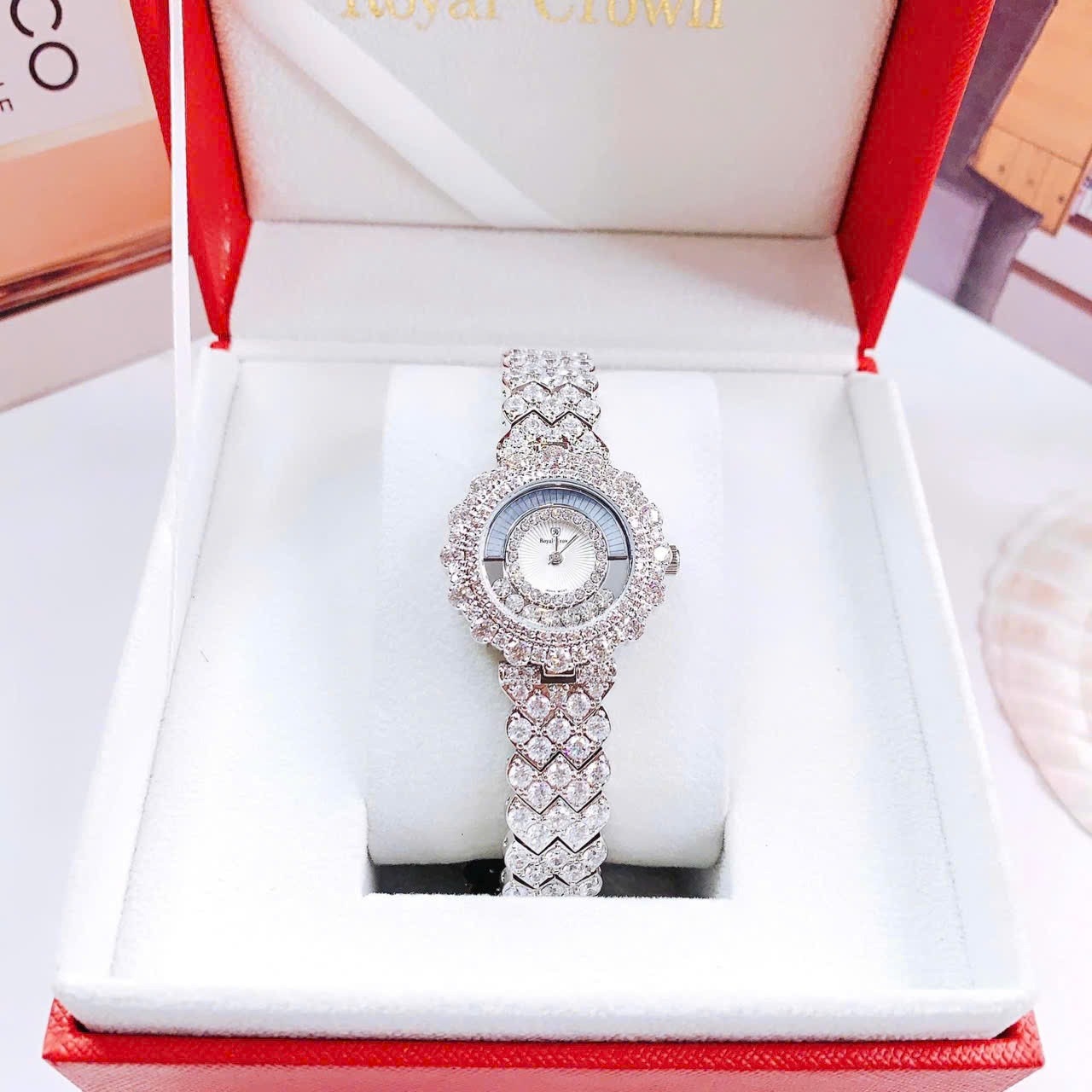 Đồng Hồ Royal Crown Mâm Xôi |Nữ Giới |Đính Đá |Dây Kim Loại Trắng Silver |Máy Pin (Quartz) |Size 30mm |donghogiatot.vn