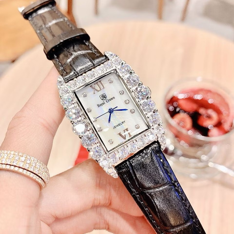 Đồng Hồ Royal Crown Mặt Chữ Nhật |Nữ Giới |Đính Đá |Dây Da Đen |Máy Pin (Quartz) |Size 30x34mm |donghogiatot.vn