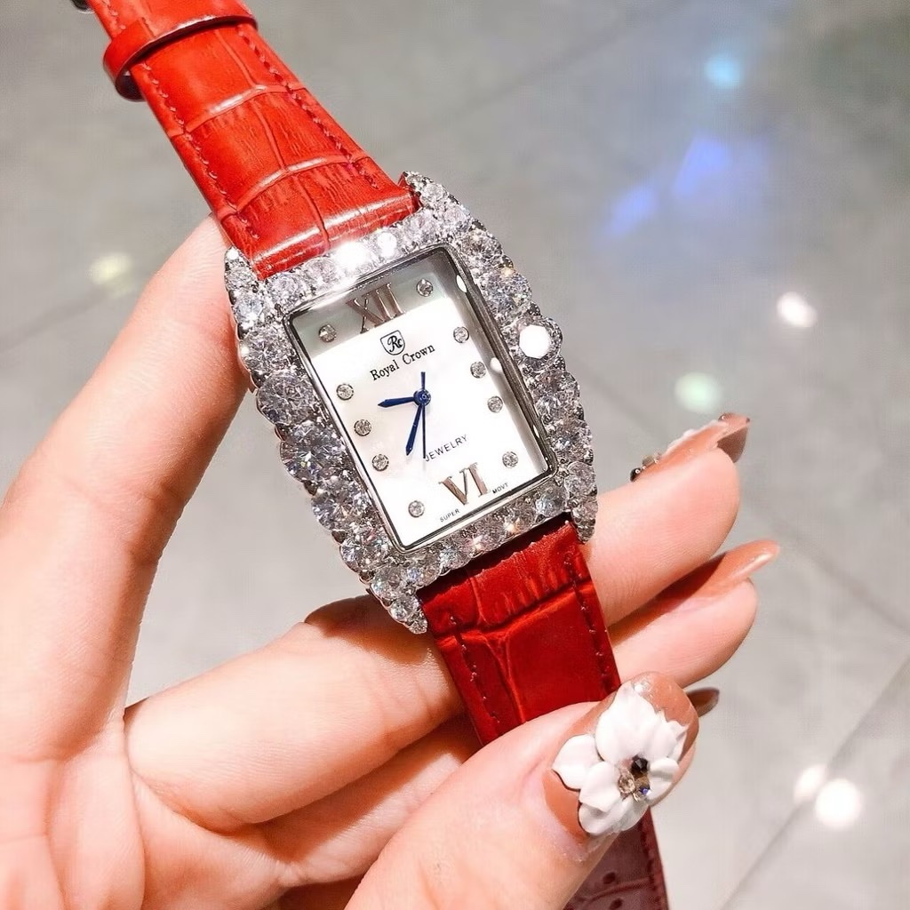 Đồng Hồ Royal Crown Mặt Chữ Nhật |Nữ Giới |Đính Đá |Dây Da Đỏ |Máy Pin (Quartz) |Size 30x34mm |donghogiatot.vn