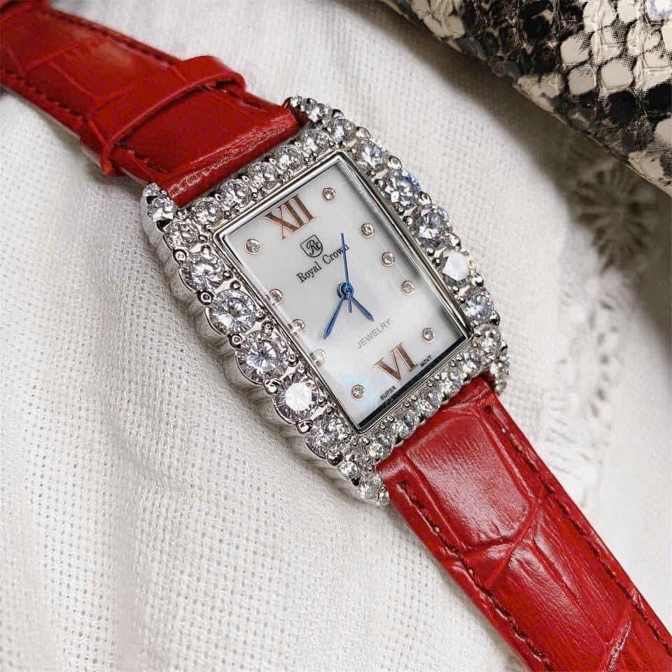 Đồng Hồ Royal Crown Mặt Chữ Nhật |Nữ Giới |Đính Đá |Dây Da Đỏ |Máy Pin (Quartz) |Size 30x34mm |donghogiatot.vn