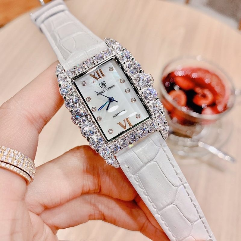 Đồng Hồ Royal Crown Mặt Chữ Nhật |Nữ Giới |Đính Đá |Dây Da Trắng |Máy Pin (Quartz) |Size 30x34mm |donghogiatot.vn